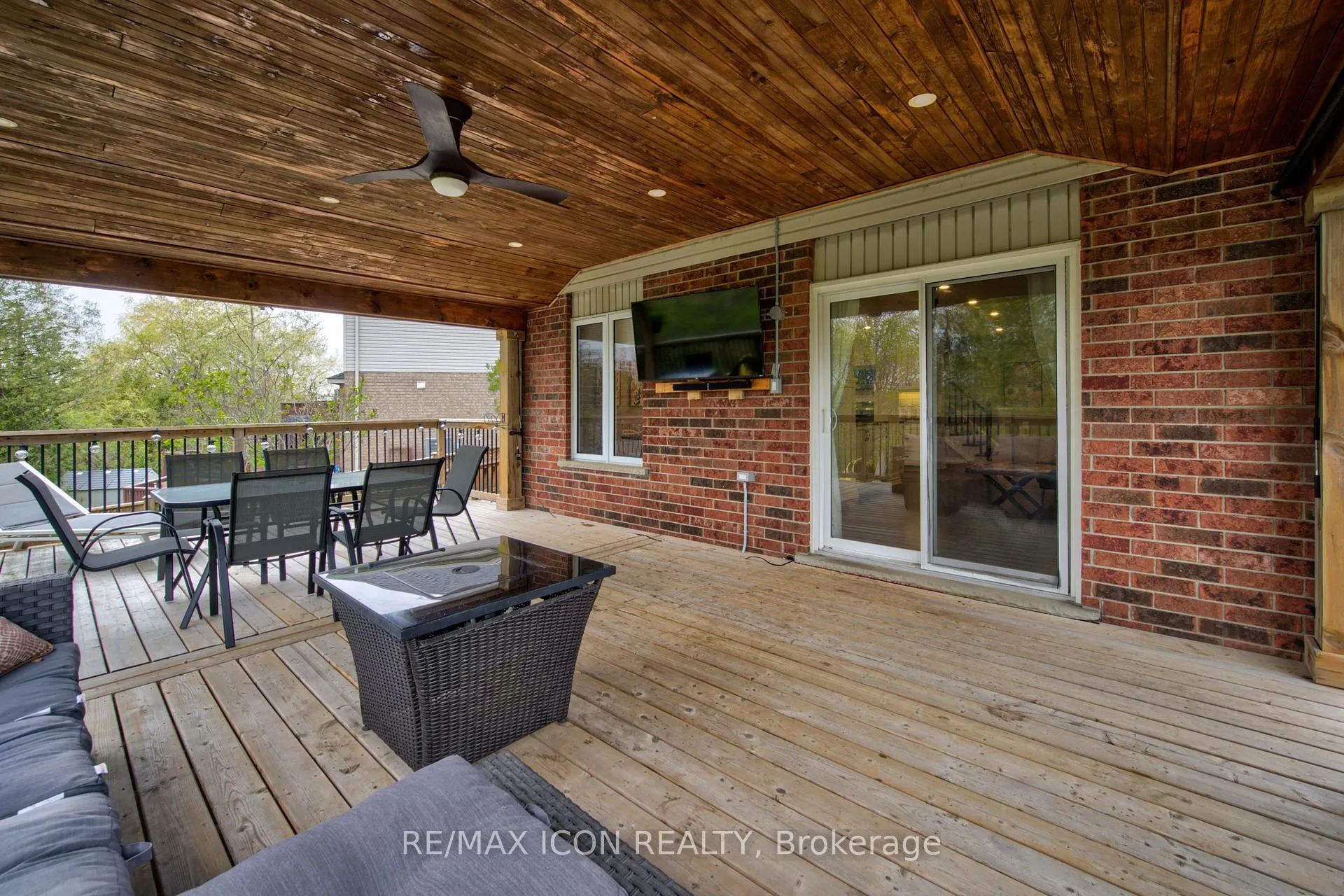 Photo 40 of 20 Stiefelmeyer Crescent, Wilmot — HOMEH