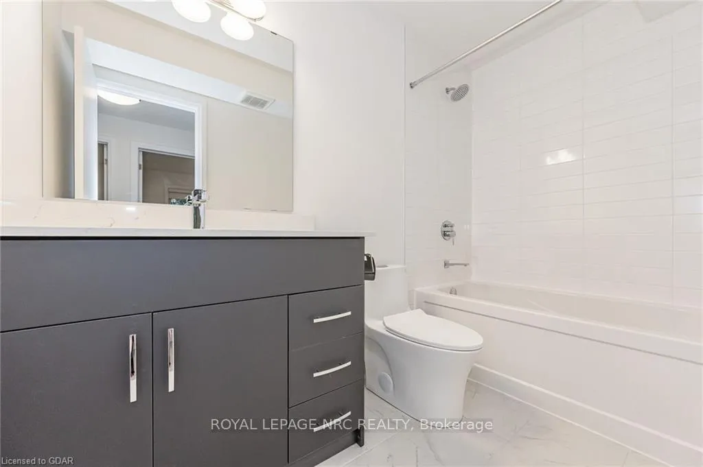 Photo 23 of 47 Lily Lane, Guelph, Clairfields/Hanlon Business Park — HOMEH