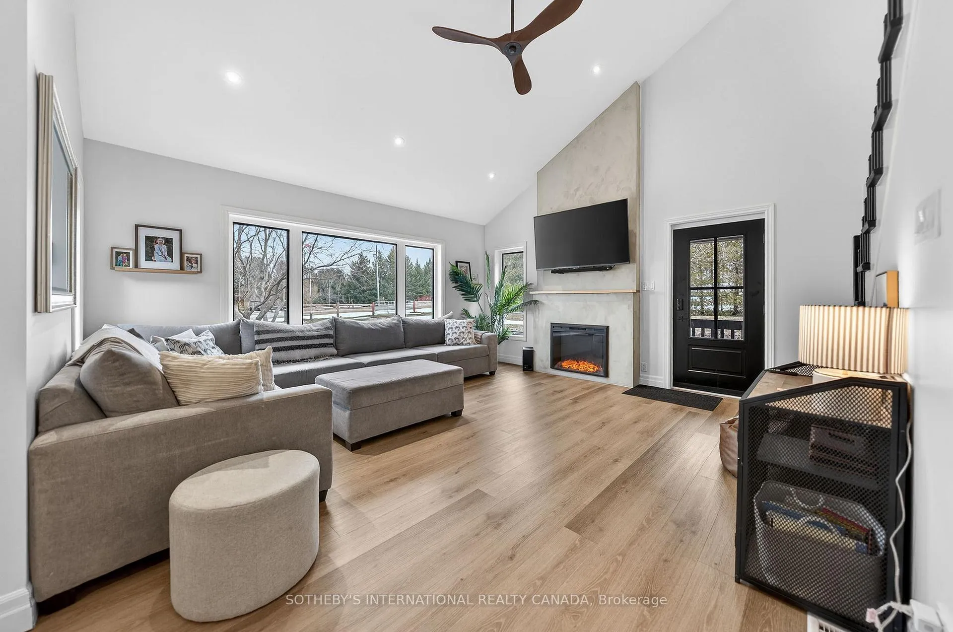 Photo 4 of 1920 37 Line, Perth East, North Easthope — HOMEH