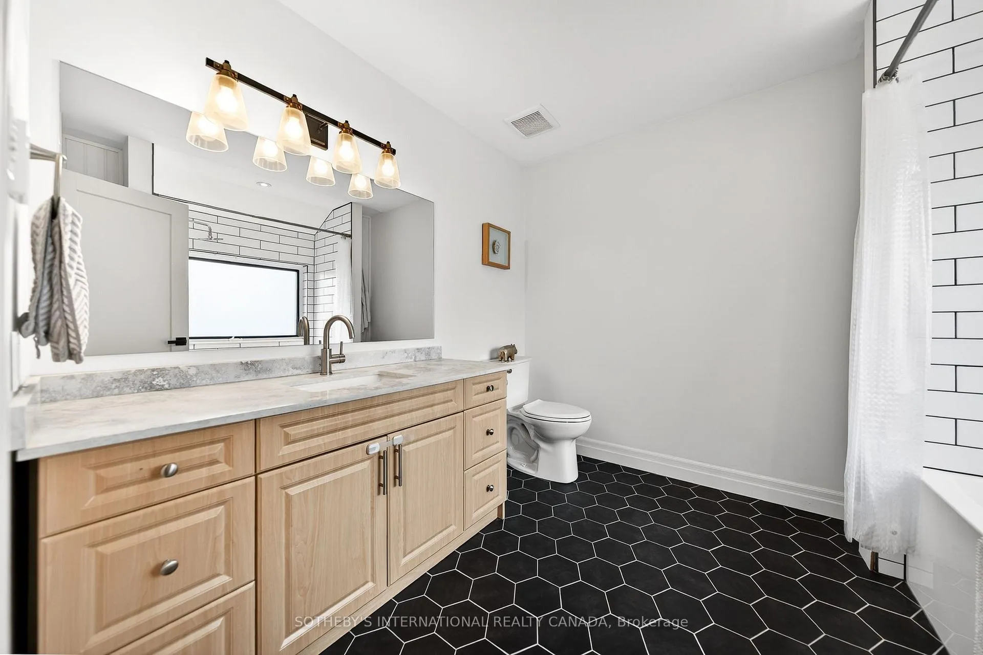 Photo 25 of 1920 37 Line, Perth East, North Easthope — HOMEH