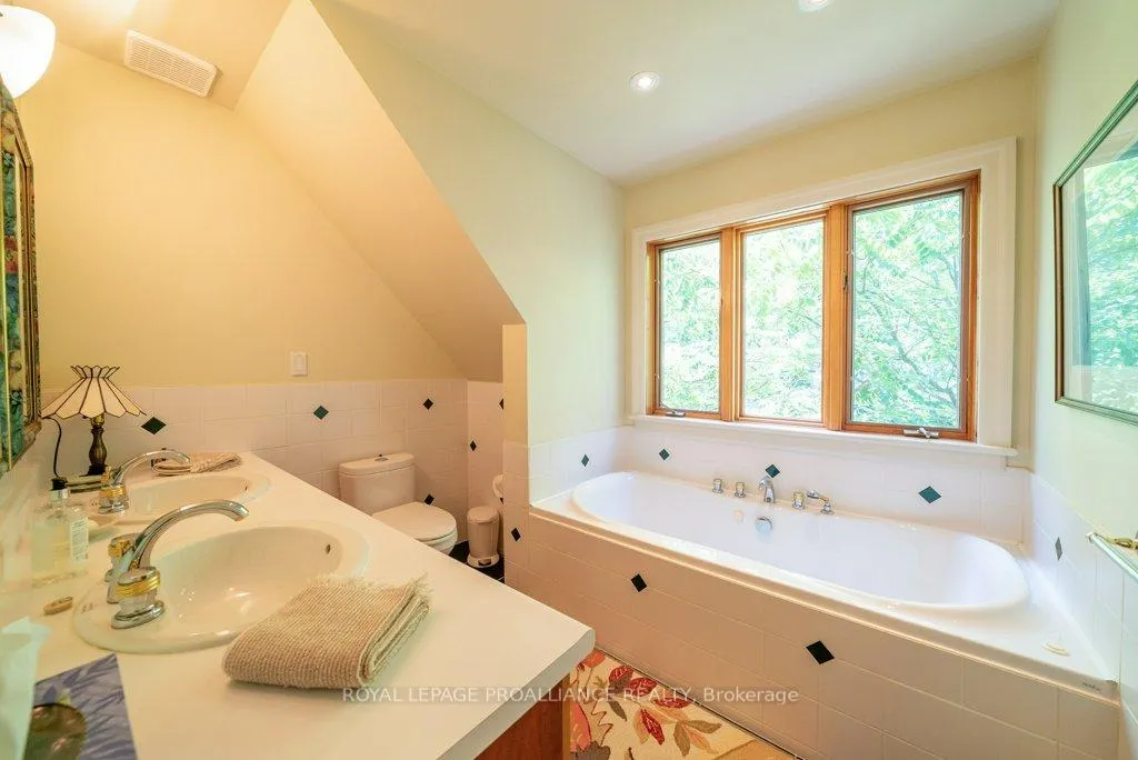 Photo 15 of 403 Henniger Road, Addington Highlands — HOMEH