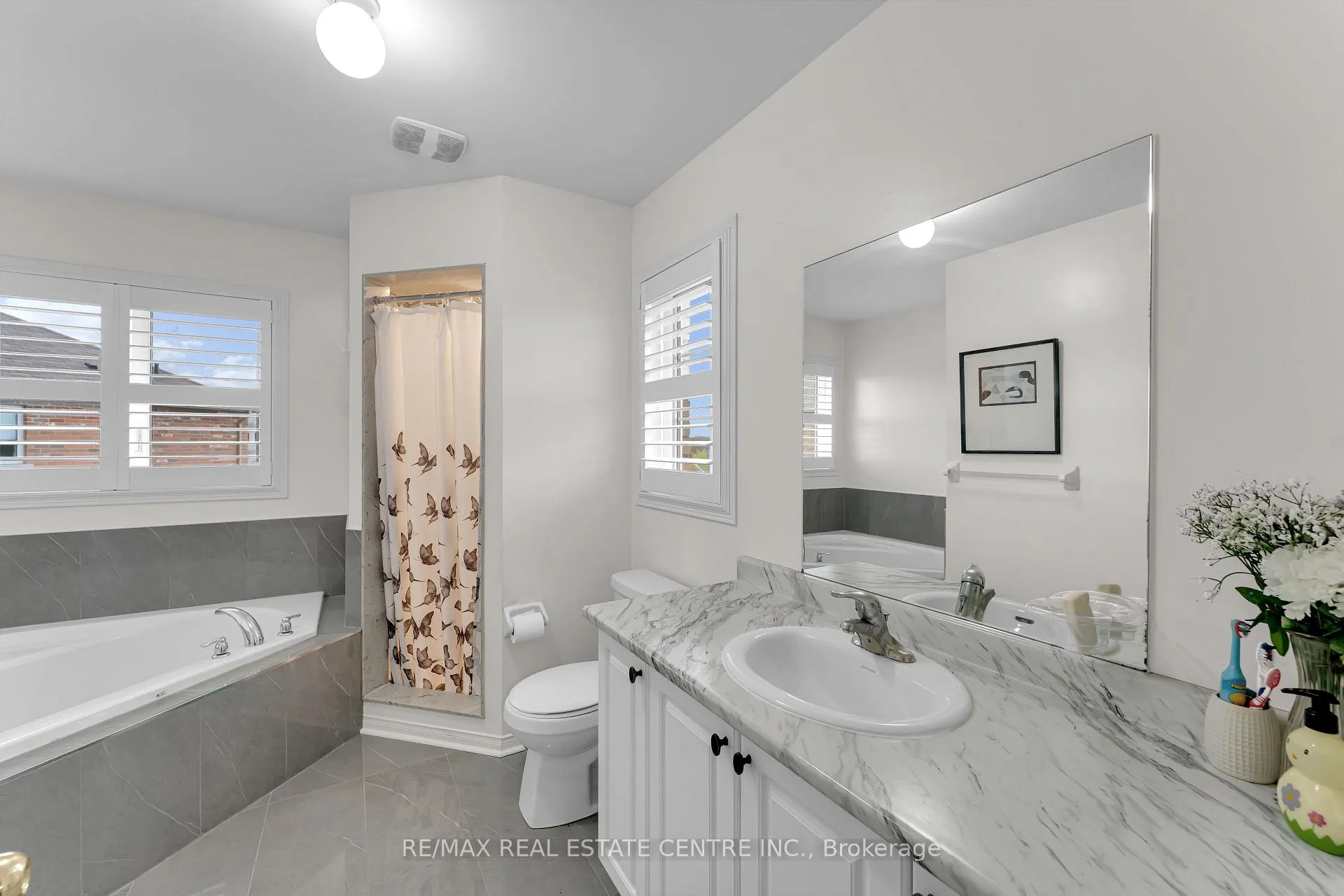 Photo 17 of 10 Jenna Court, Brampton, Sandringham-Wellington — HOMEH