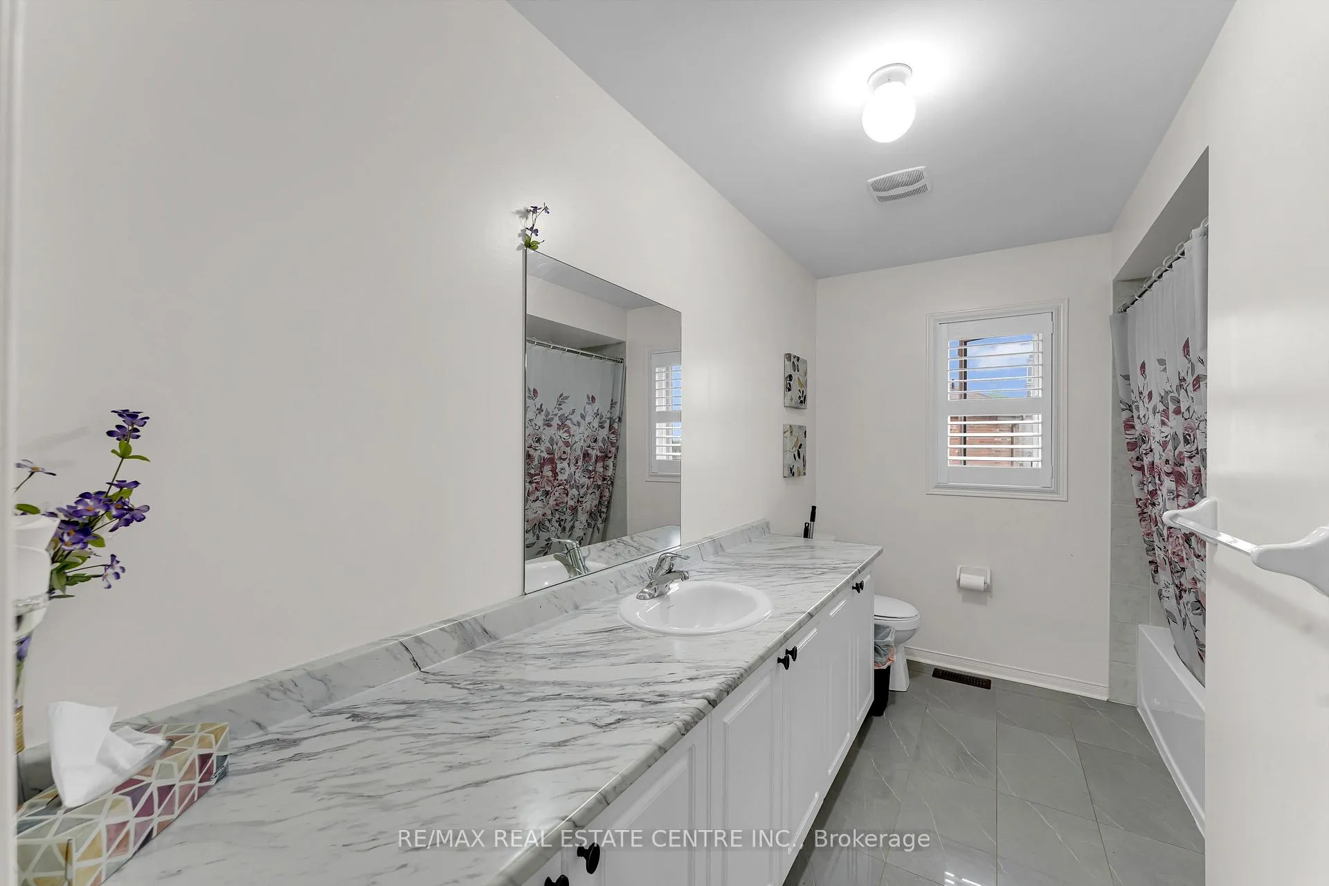 Photo 21 of 10 Jenna Court, Brampton, Sandringham-Wellington — HOMEH