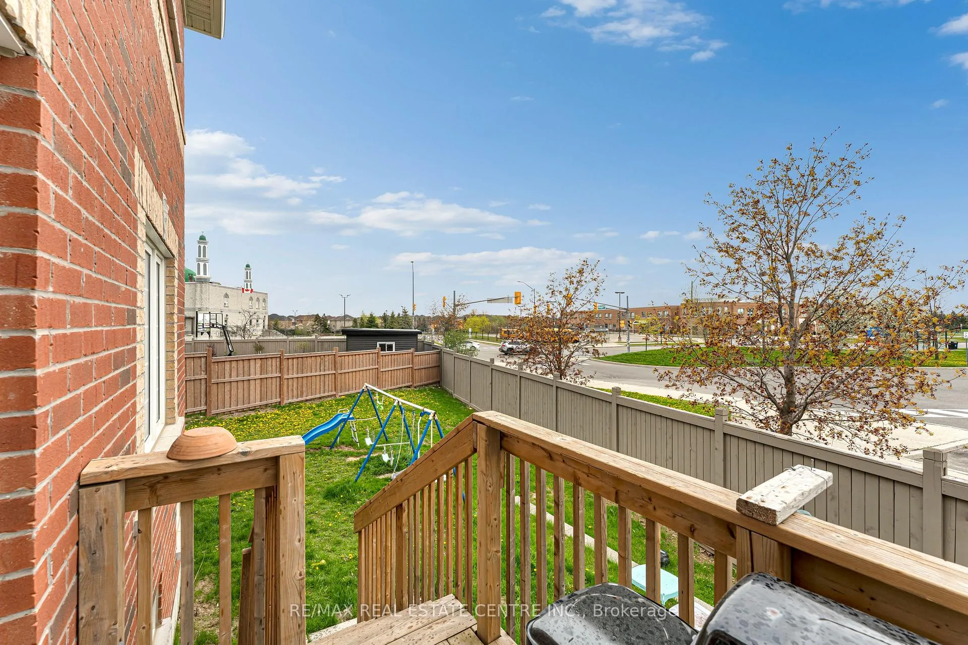 Photo 33 of 10 Jenna Court, Brampton, Sandringham-Wellington — HOMEH
