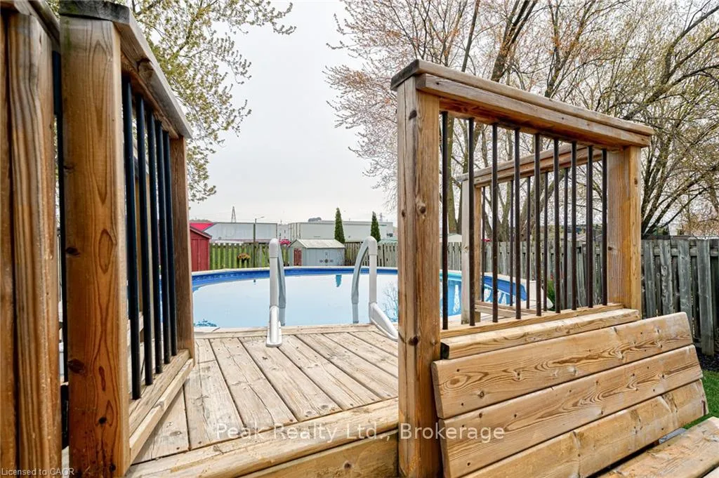 Photo 6 of 105 Maple Avenue, Stratford — HOMEH