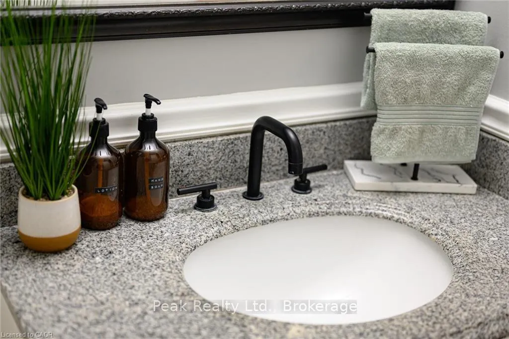 Photo 29 of 105 Maple Avenue, Stratford — HOMEH