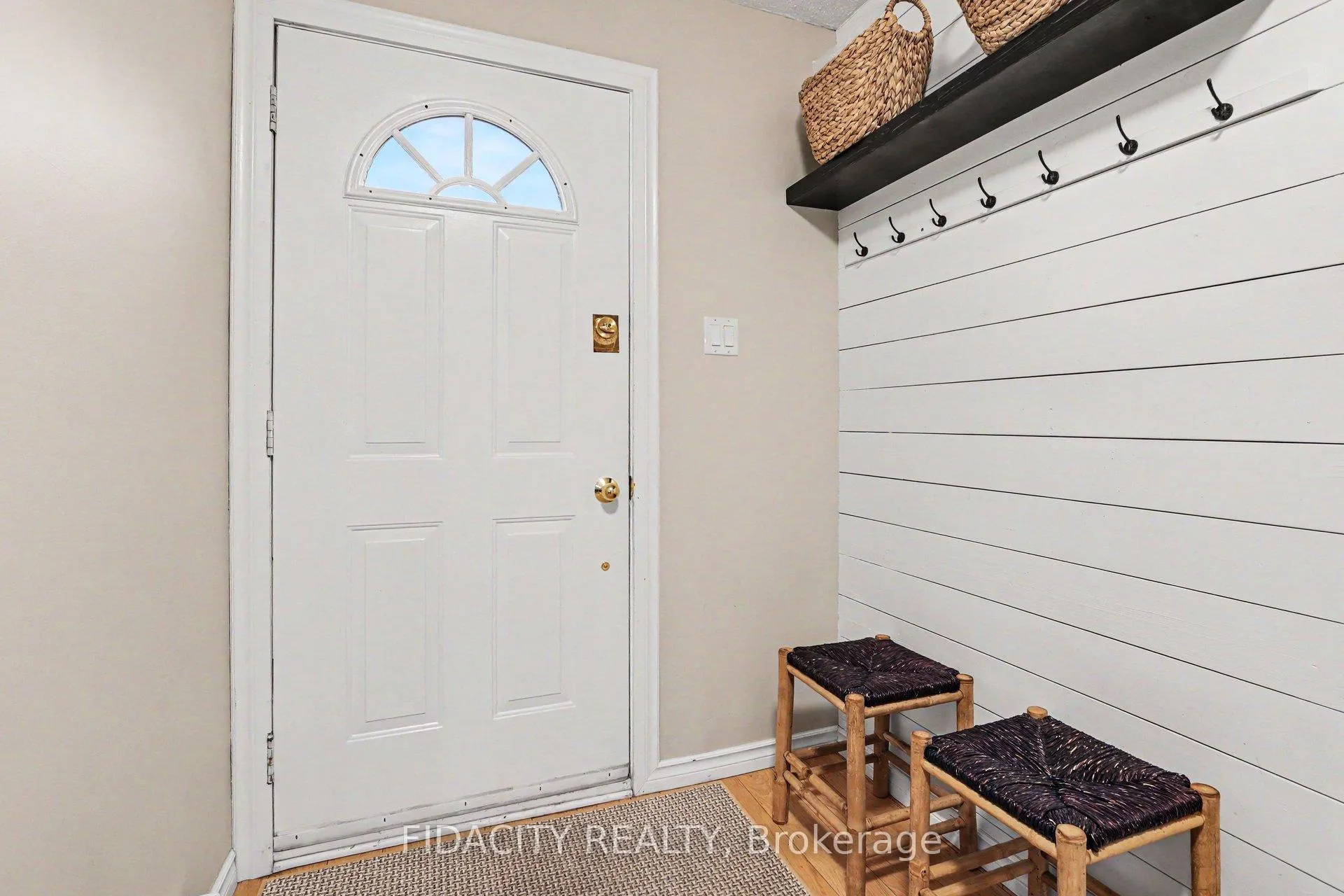Photo 5 of Unit 18, 68 King Street, Ottawa, Richmond — HOMEH