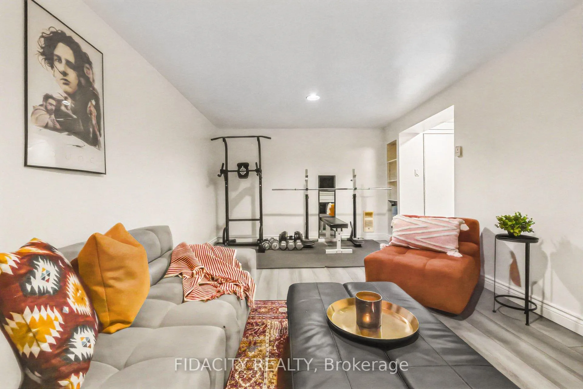 Photo 22 of Unit 18, 68 King Street, Ottawa, Richmond — HOMEH