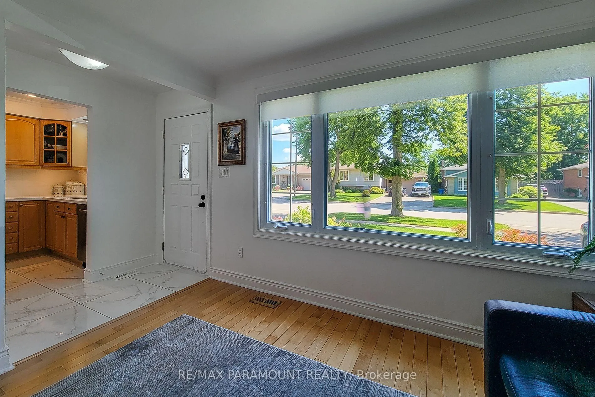 Photo 4 of 2827 Fredonia Drive, Niagara Falls, Church's Lane — HOMEH