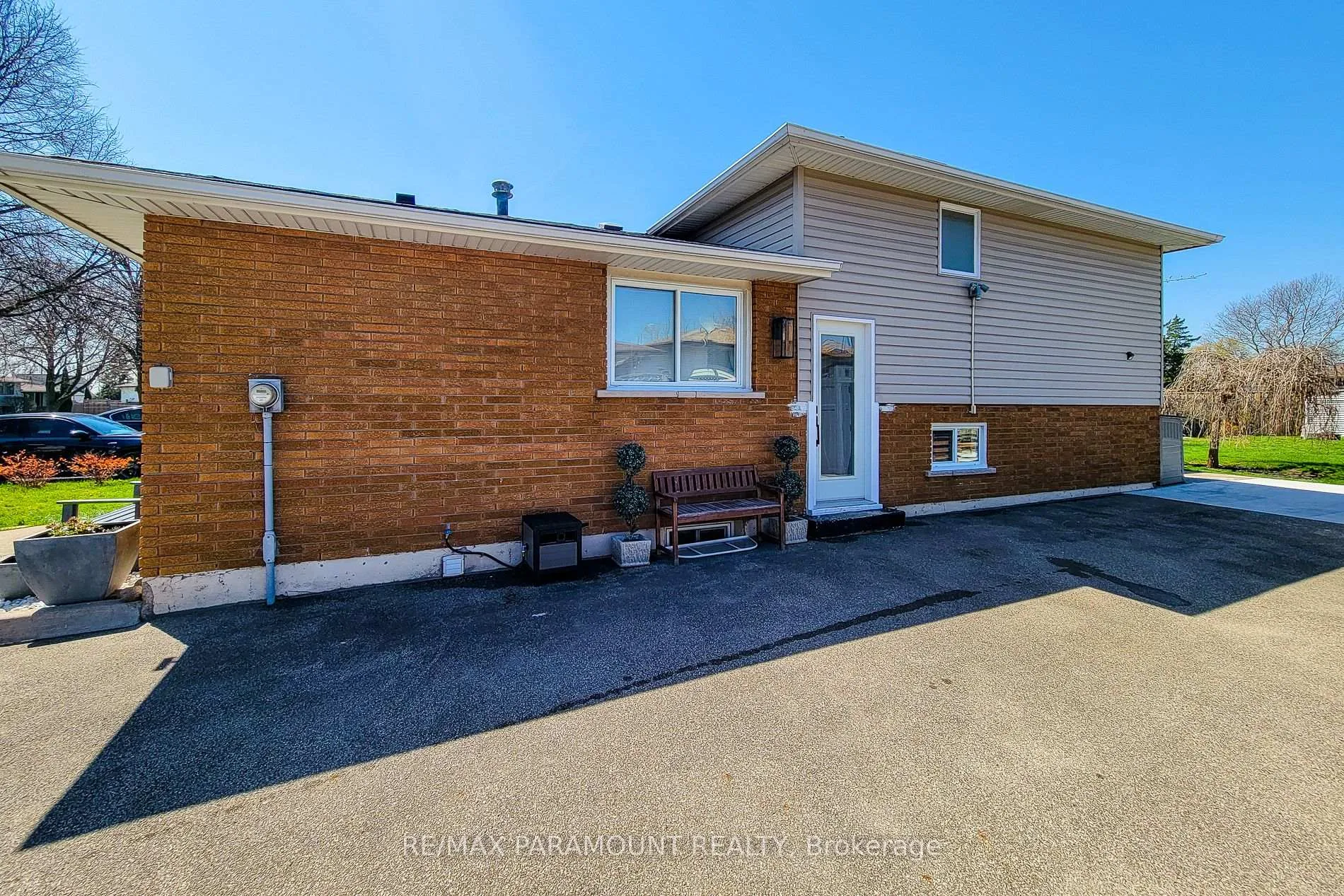 Photo 22 of 2827 Fredonia Drive, Niagara Falls, Church's Lane — HOMEH