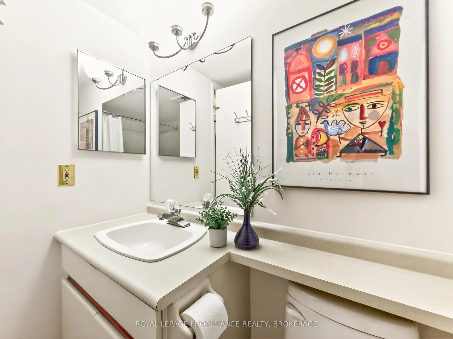 Photo 12 of Unit 503, 115 Barrett Court, Kingston, Kingston East (Incl Barret Crt) — HOMEH