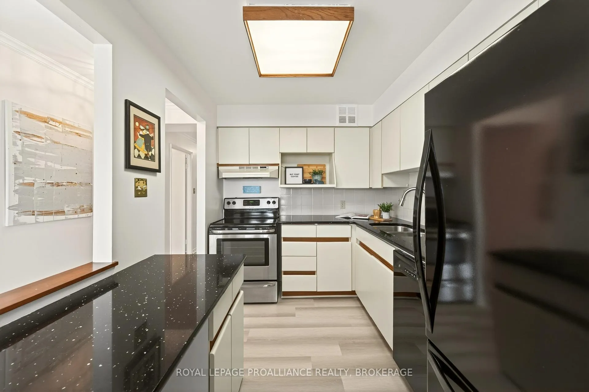 Photo 21 of Unit 503, 115 Barrett Court, Kingston, Kingston East (Incl Barret Crt) — HOMEH