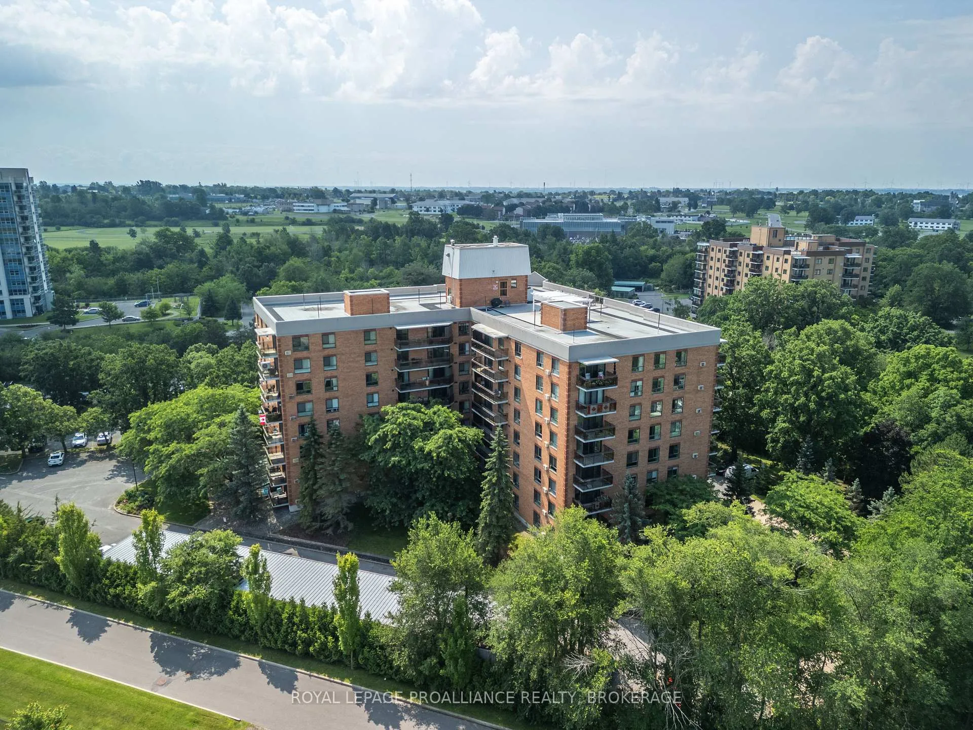 Photo 41 of Unit 503, 115 Barrett Court, Kingston, Kingston East (Incl Barret Crt) — HOMEH
