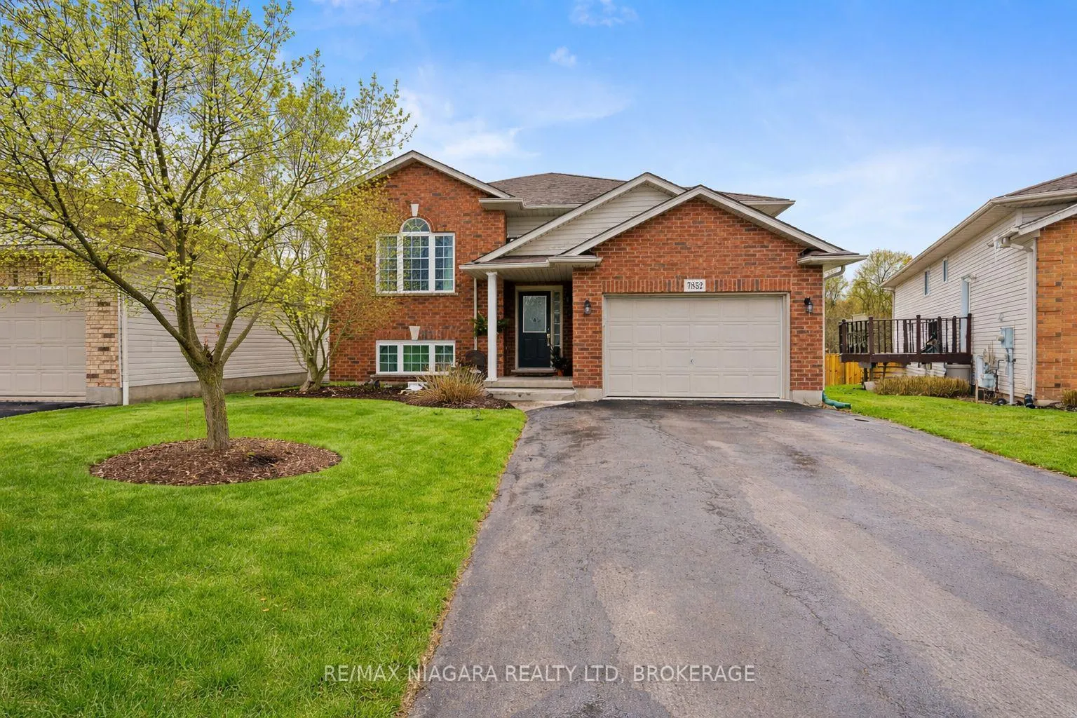 Front of 7852 Charnwood Avenue