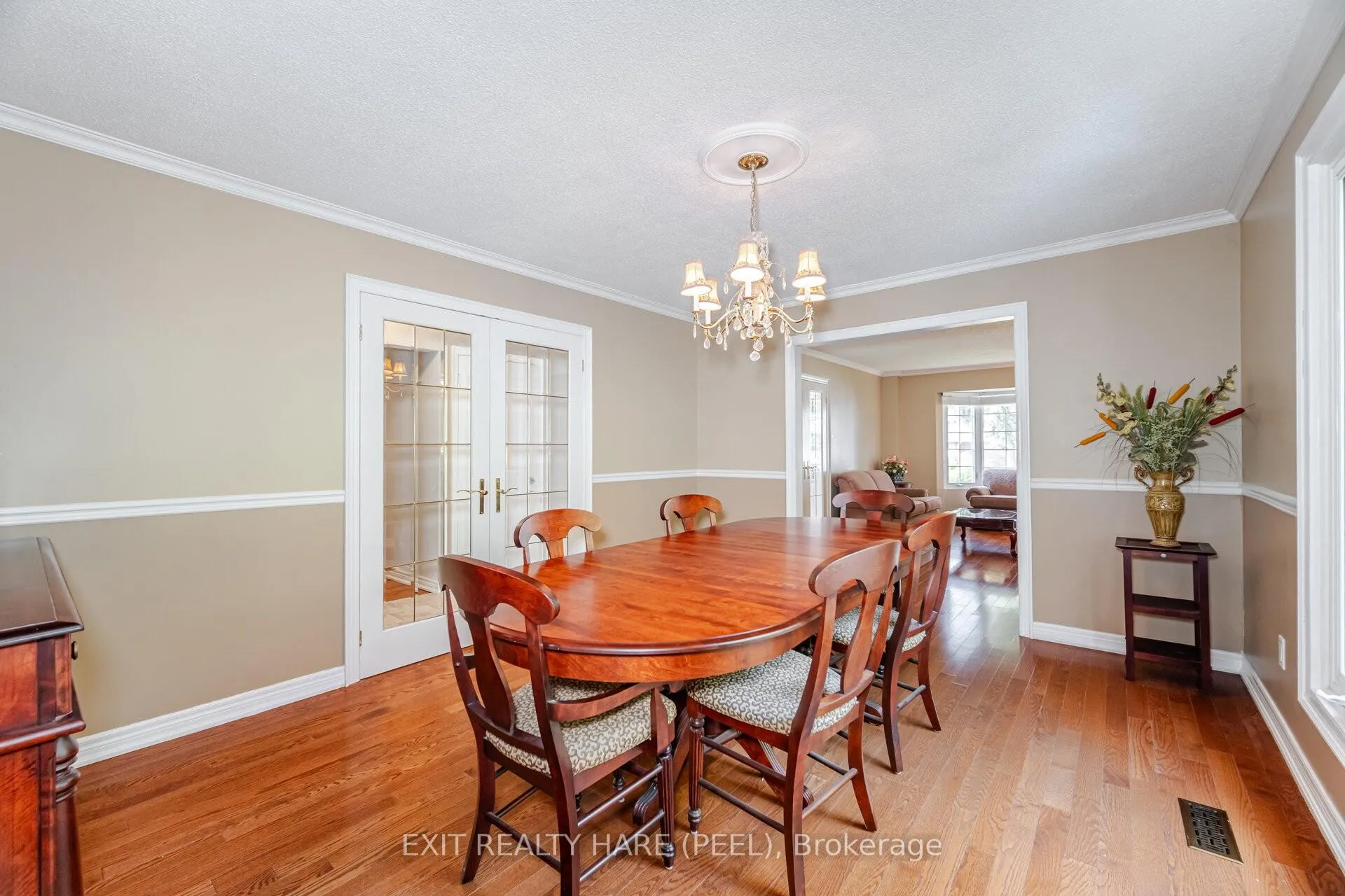 Photo 8 of 60 Esker Drive, Brampton, Heart Lake East — HOMEH