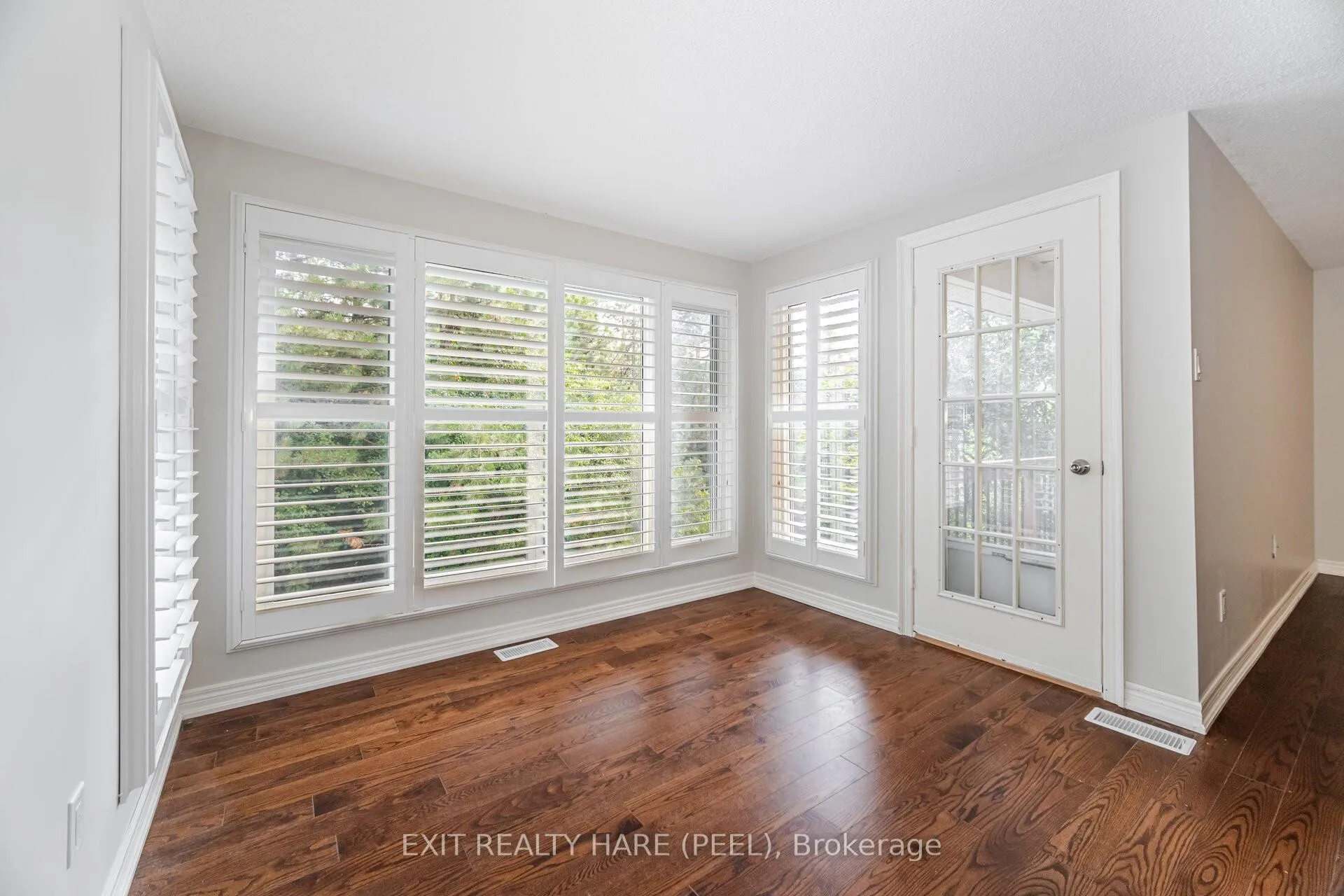 Photo 24 of 60 Esker Drive, Brampton, Heart Lake East — HOMEH