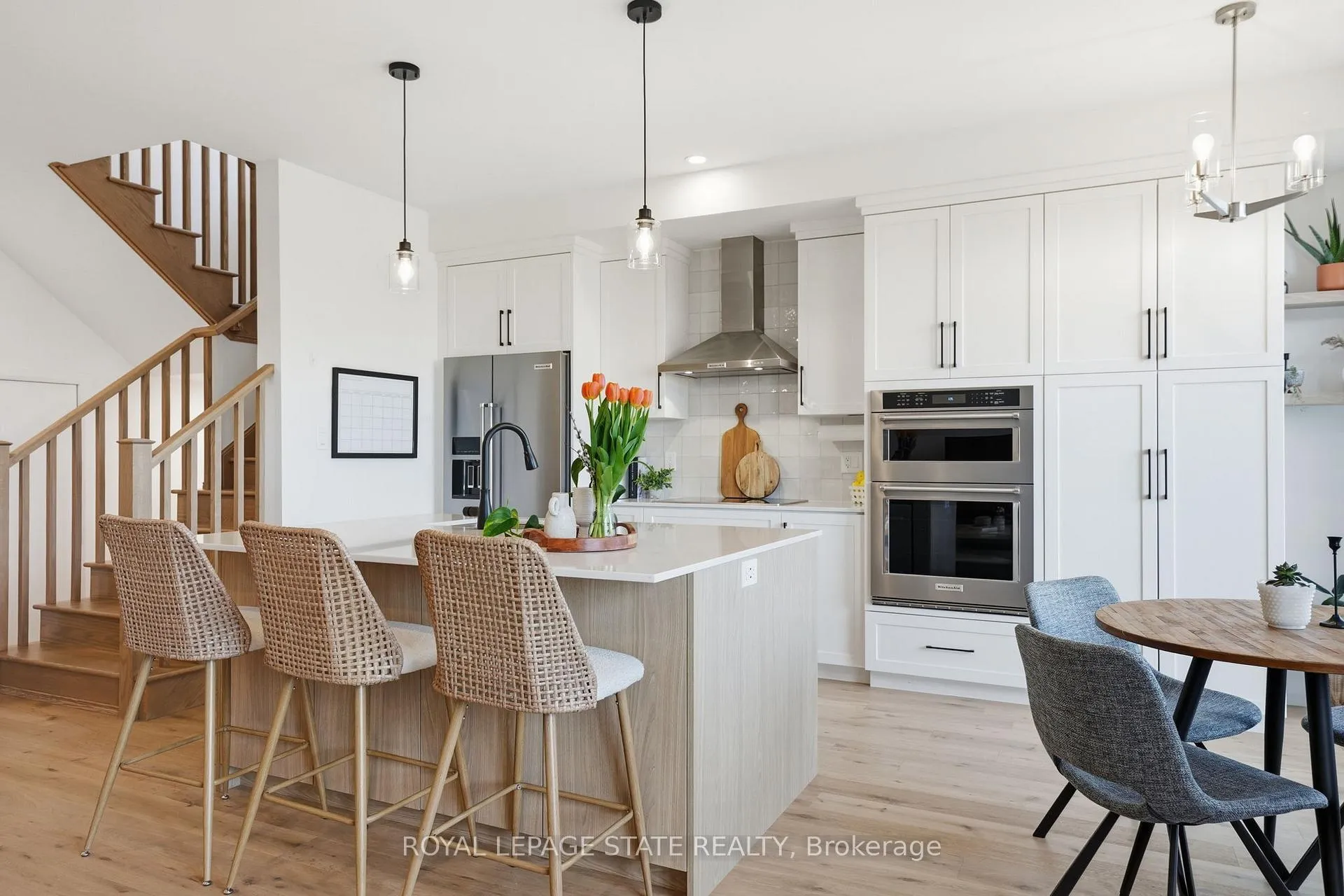 Photo 14 of 239 Alessio Drive, Hamilton, Sheldon — HOMEH