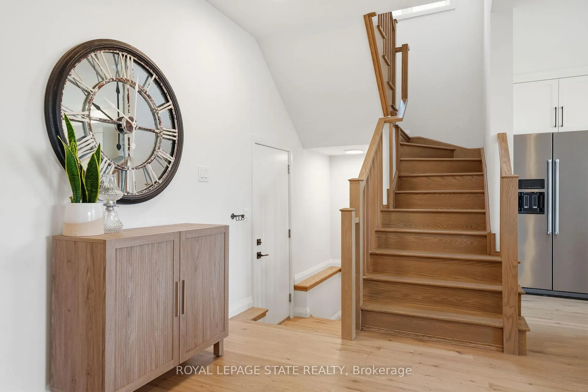 Photo 21 of 239 Alessio Drive, Hamilton, Sheldon — HOMEH