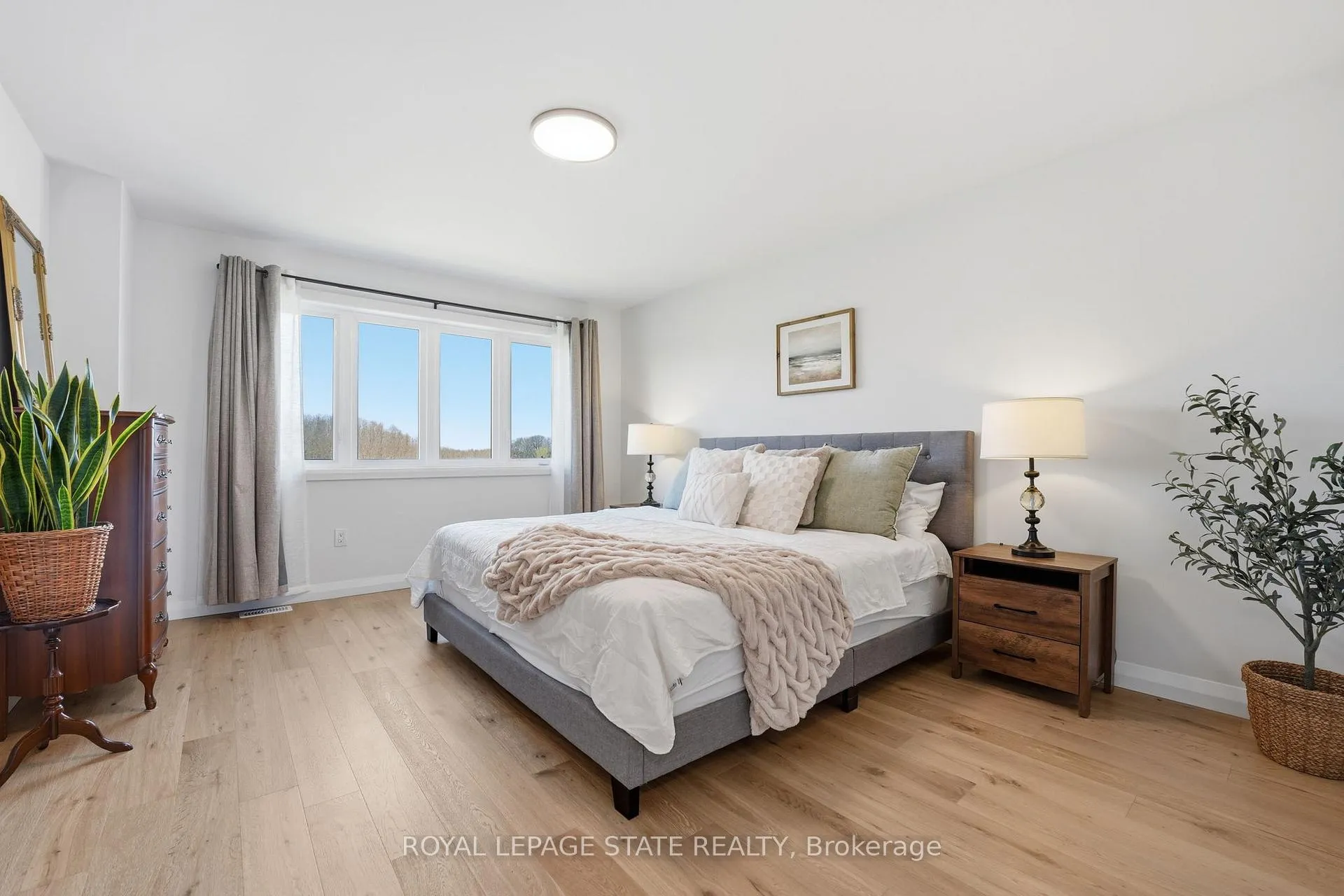 Photo 24 of 239 Alessio Drive, Hamilton, Sheldon — HOMEH