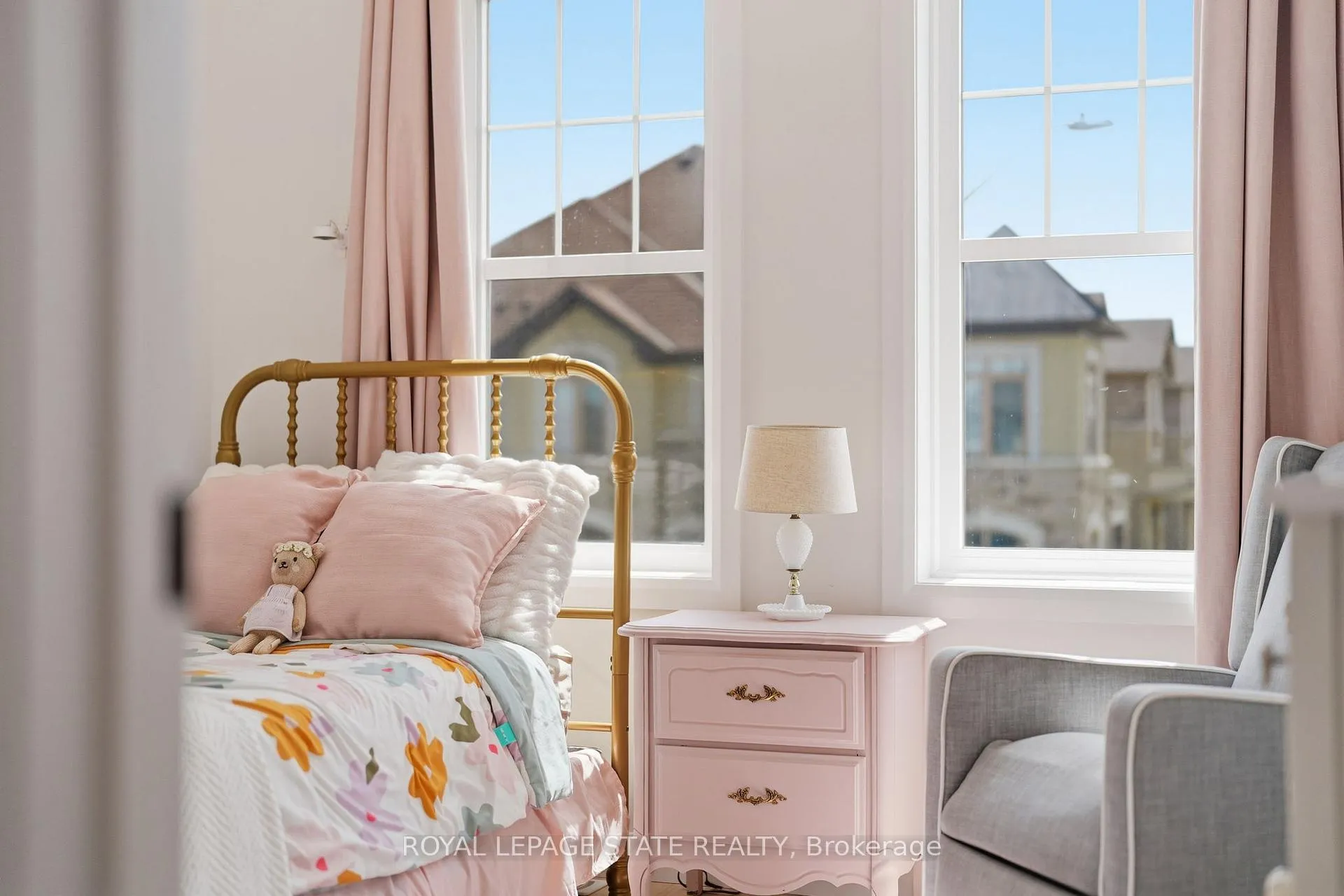 Photo 30 of 239 Alessio Drive, Hamilton, Sheldon — HOMEH