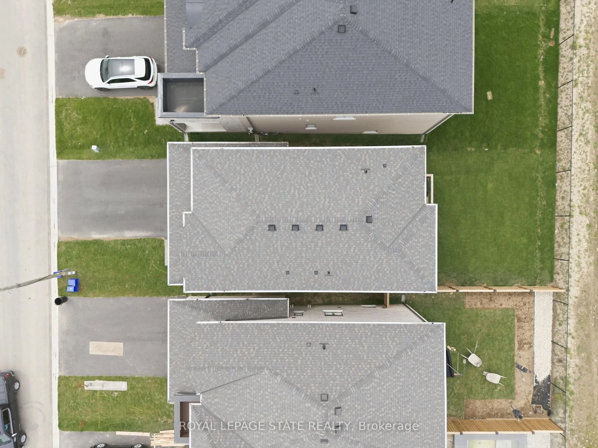 Photo 36 of 239 Alessio Drive, Hamilton, Sheldon — HOMEH