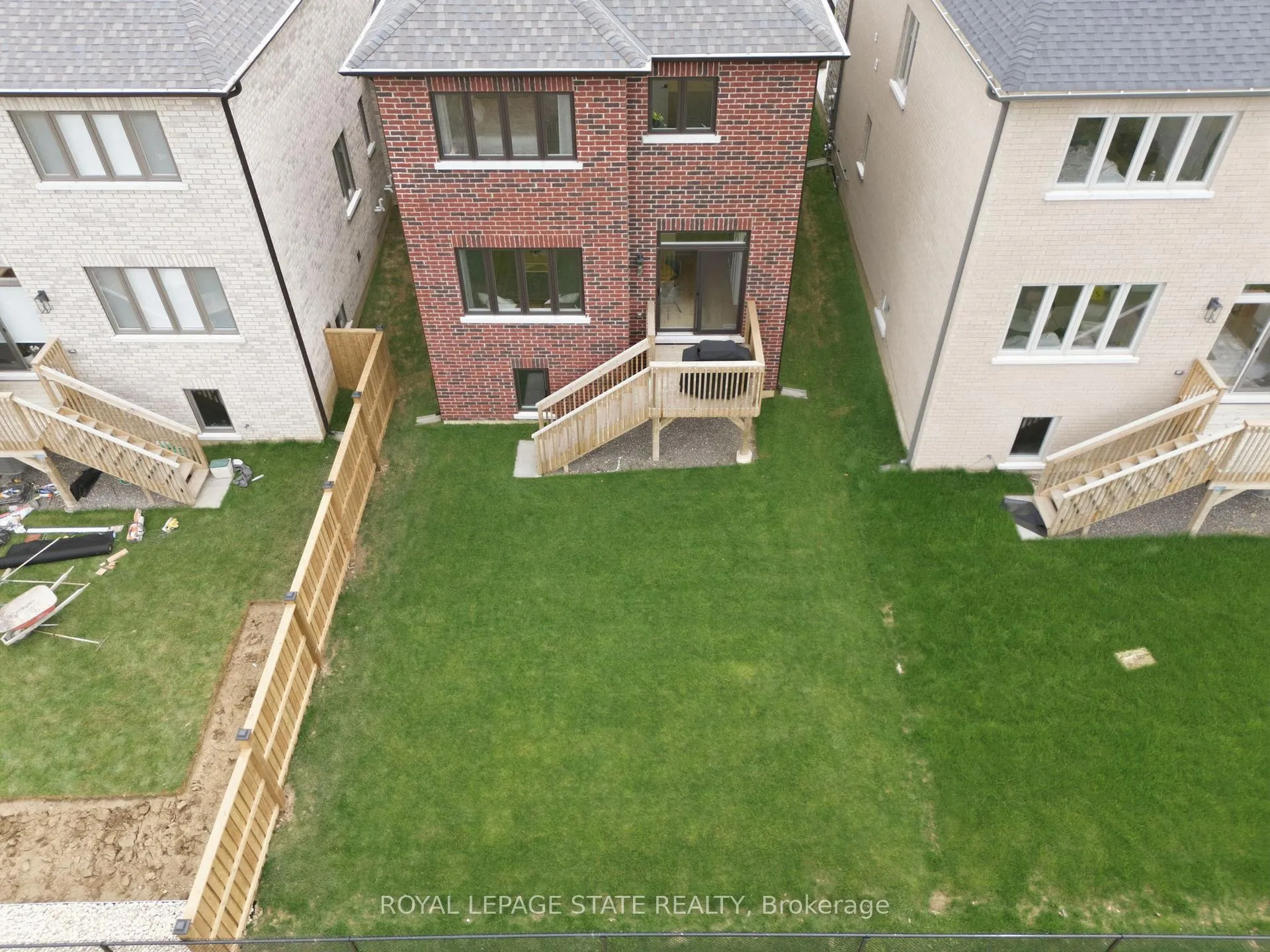 Photo 40 of 239 Alessio Drive, Hamilton, Sheldon — HOMEH