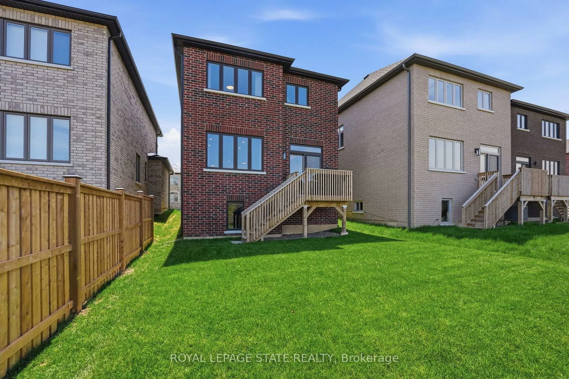 Photo 42 of 239 Alessio Drive, Hamilton, Sheldon — HOMEH