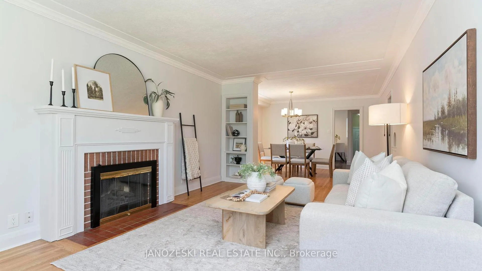 Photo 2 of 401 Boler Road, London, South B — HOMEH