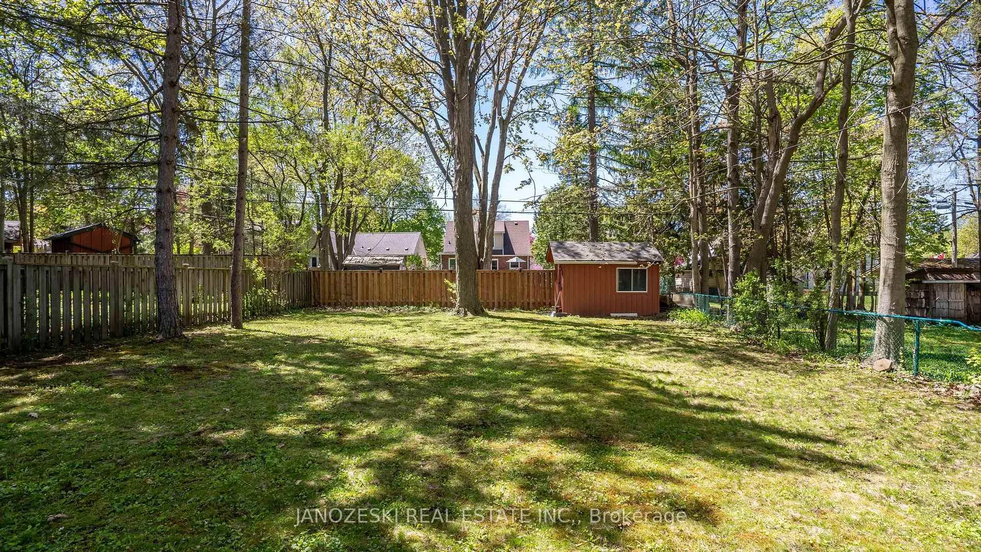 Photo 25 of 401 Boler Road, London, South B — HOMEH