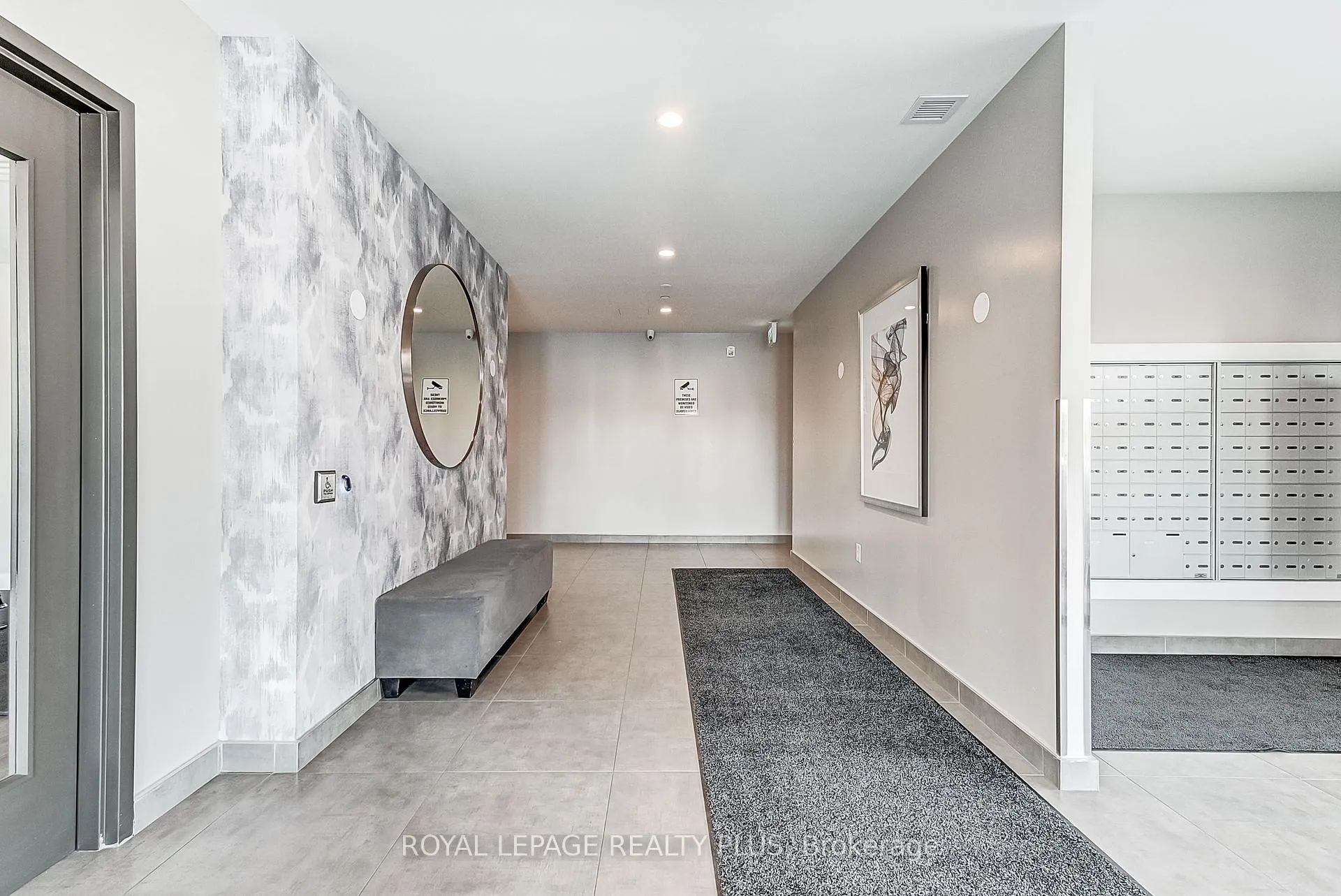 Photo 3 of Unit 708, 716 Main Street E, Milton, Timberlea — HOMEH