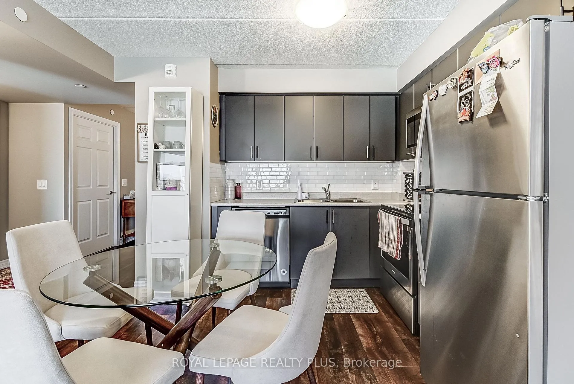 Photo 15 of Unit 708, 716 Main Street E, Milton, Timberlea — HOMEH