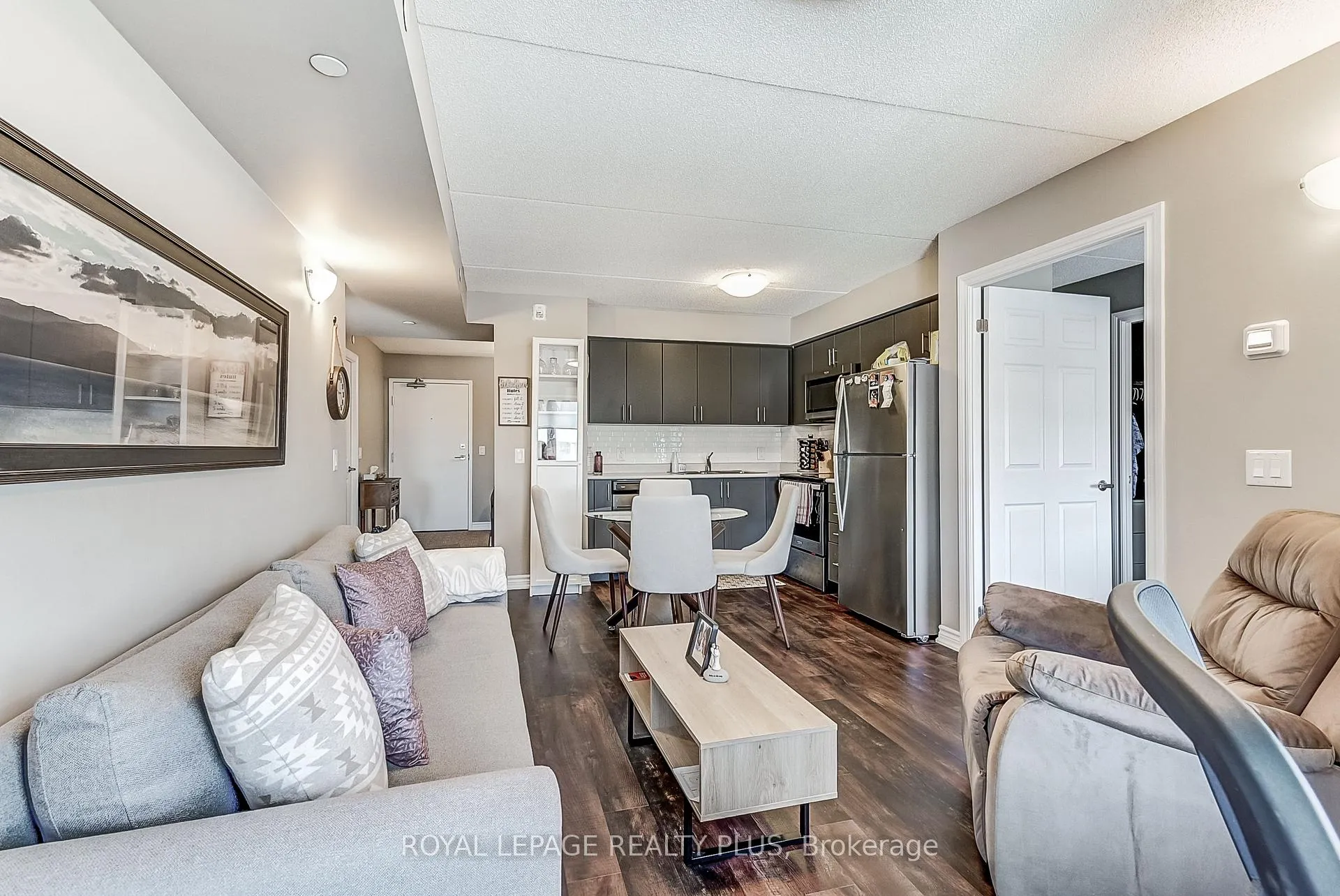 Photo 21 of Unit 708, 716 Main Street E, Milton, Timberlea — HOMEH