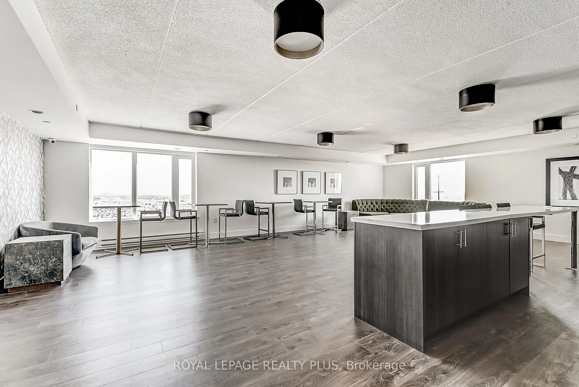 Photo 26 of Unit 708, 716 Main Street E, Milton, Timberlea — HOMEH