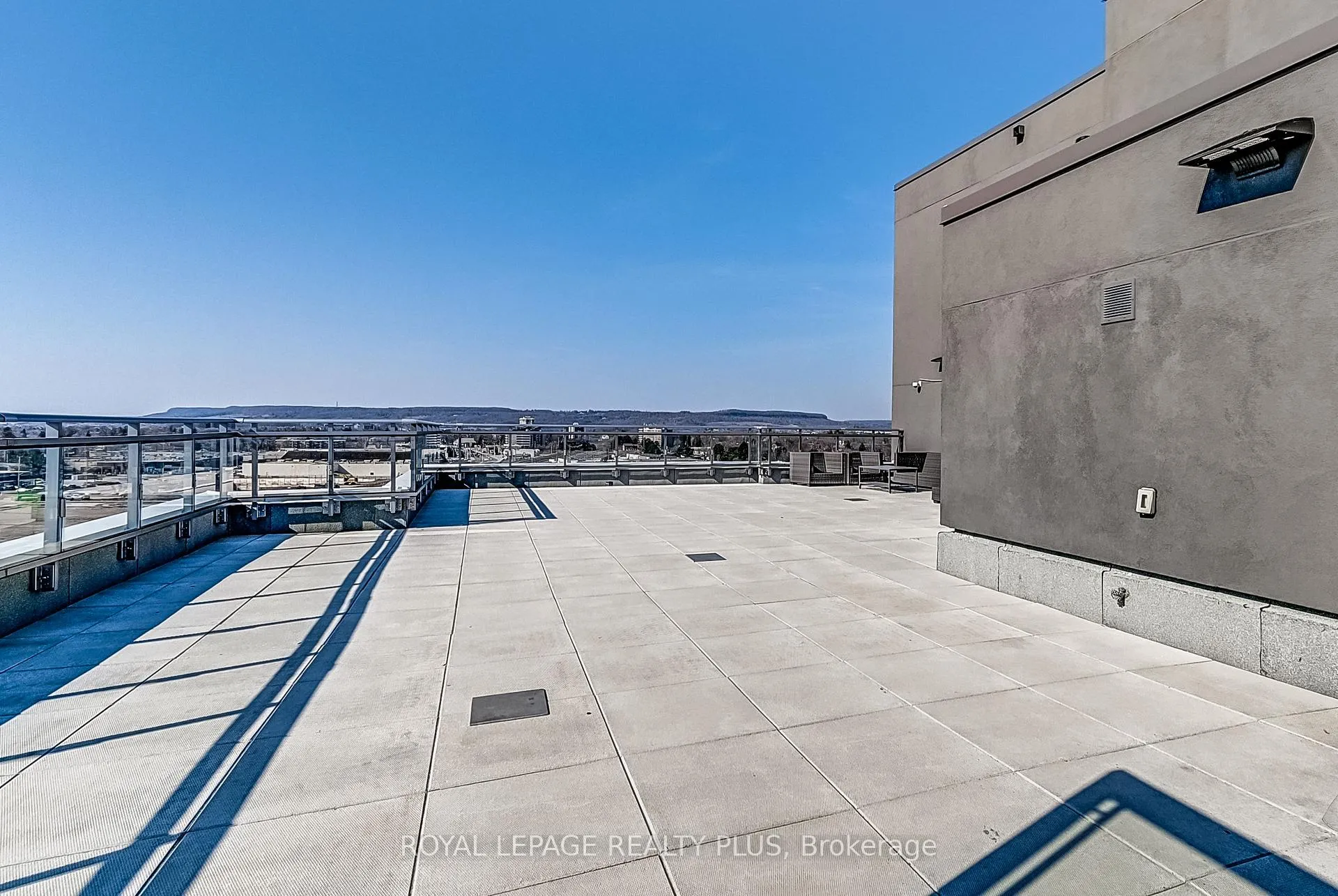 Photo 31 of Unit 708, 716 Main Street E, Milton, Timberlea — HOMEH