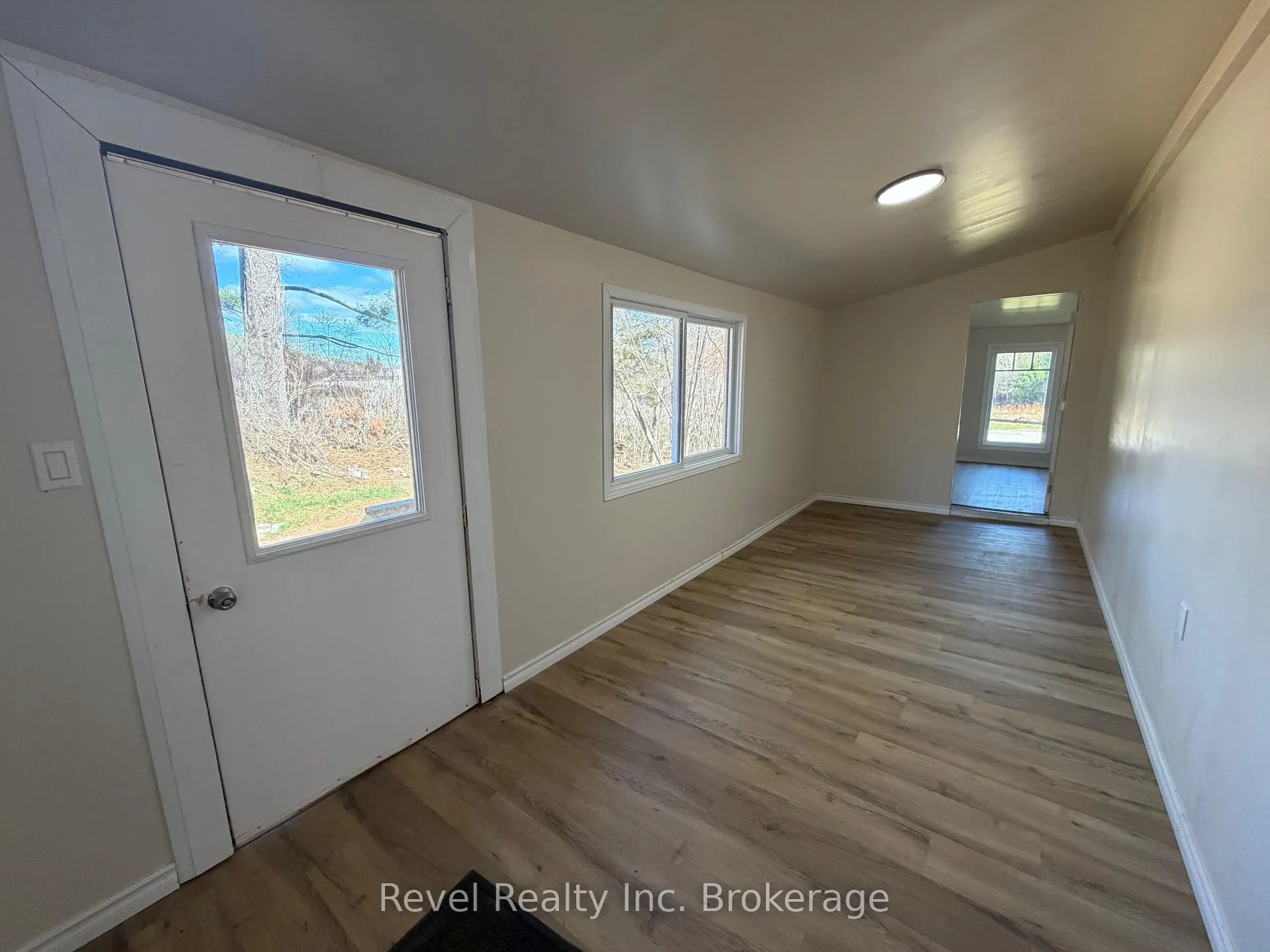 Photo 7 of 442 Pine Street, Mattawa — HOMEH
