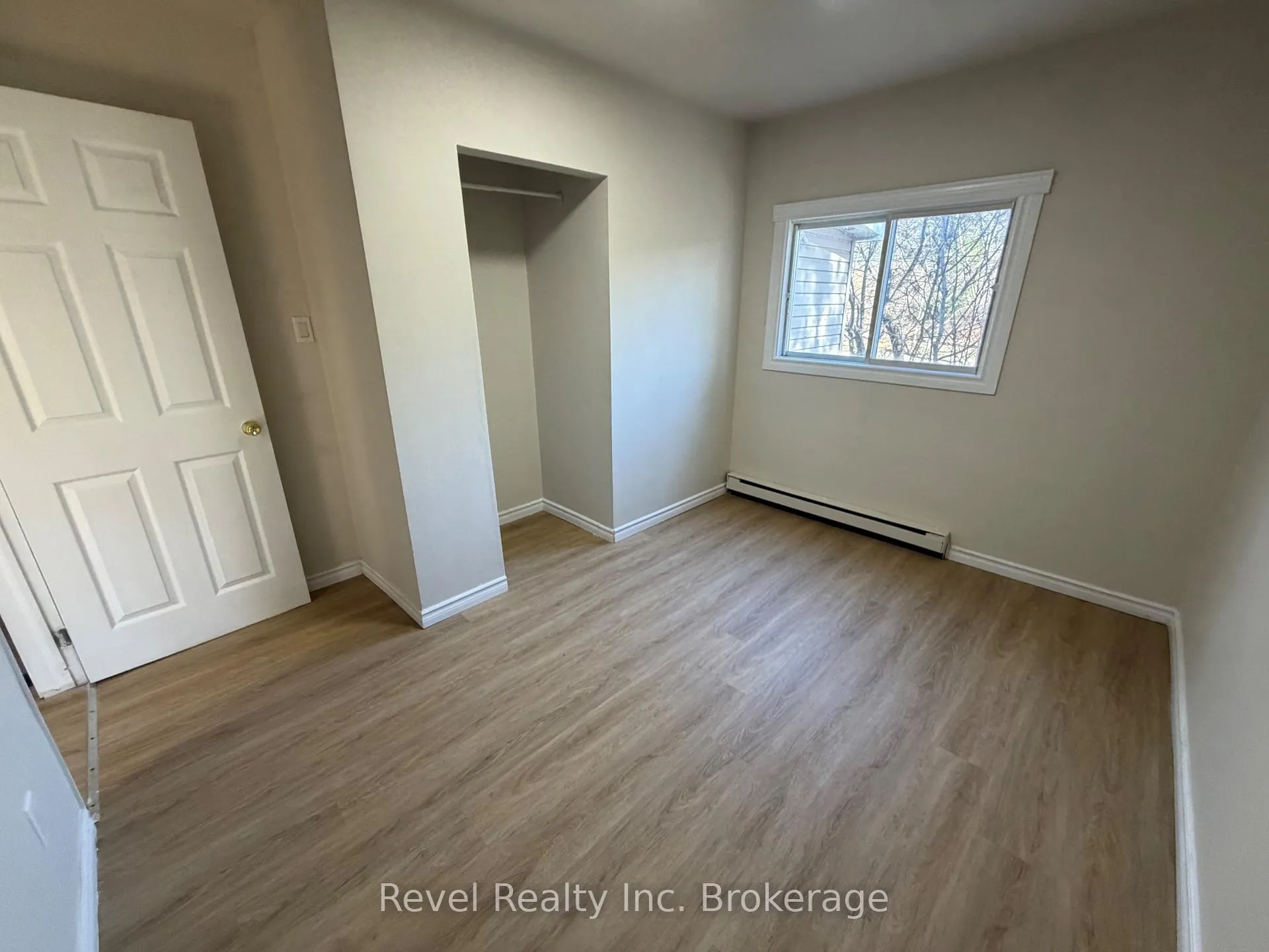 Photo 17 of 442 Pine Street, Mattawa — HOMEH