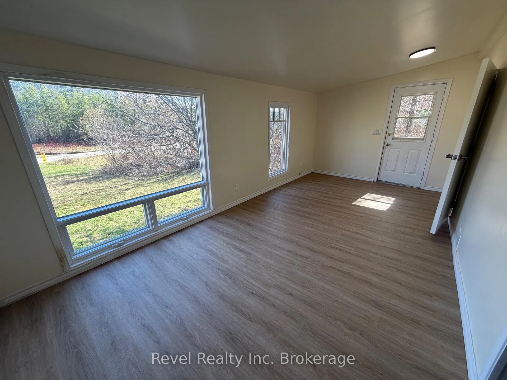 Photo 23 of 442 Pine Street, Mattawa — HOMEH
