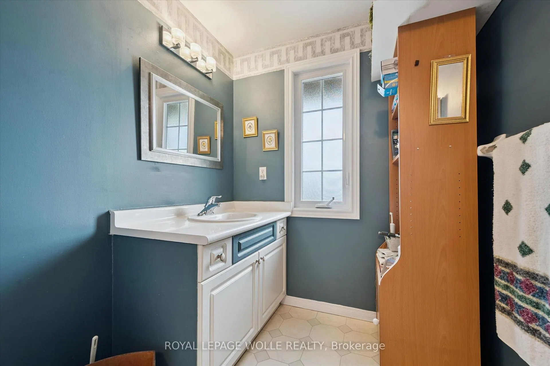 Photo 25 of 203 Baker Street, Waterloo, Westvale — HOMEH