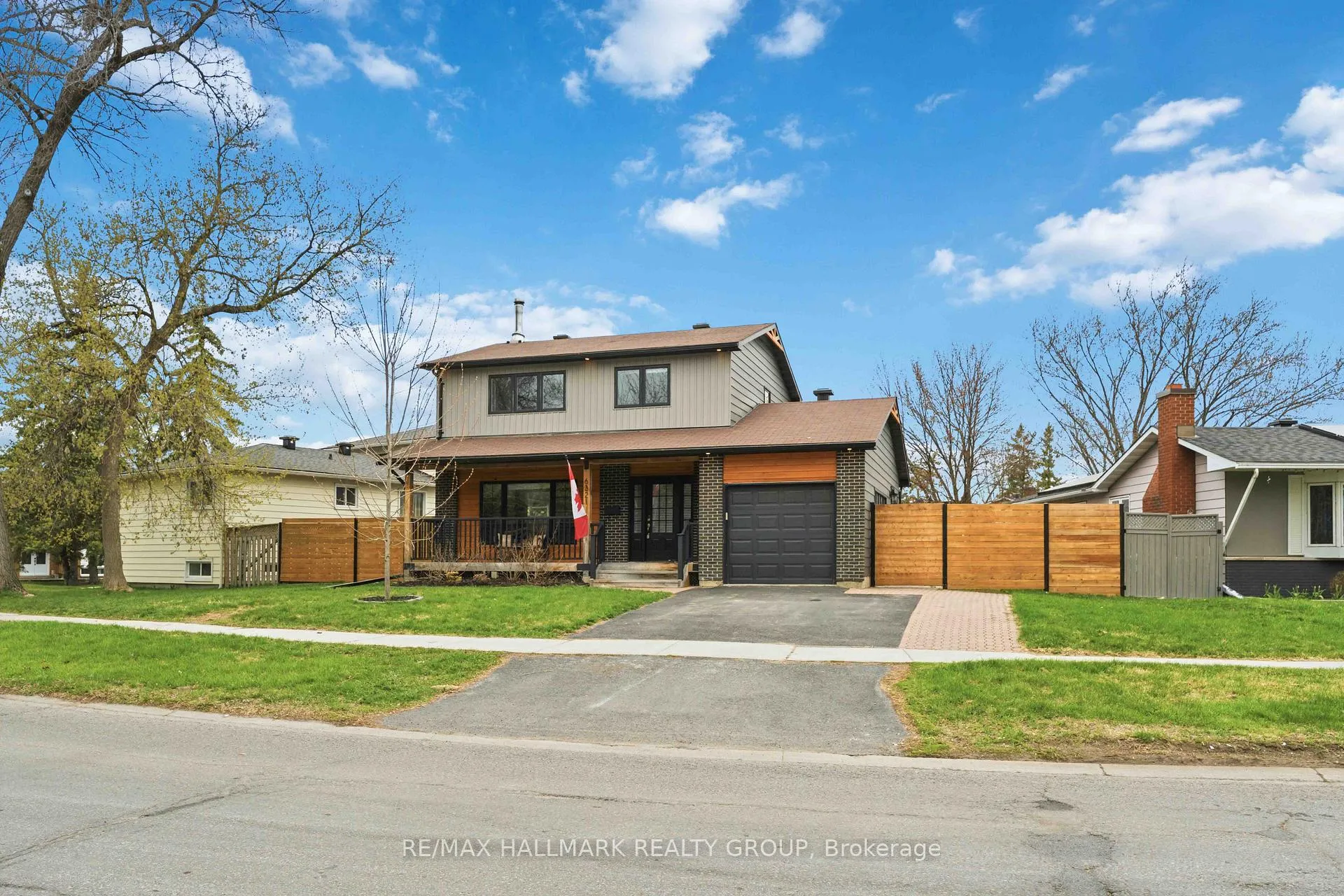 Photo 2 of 6321 Lumberman Way, Ottawa, Convent Glen South — HOMEH