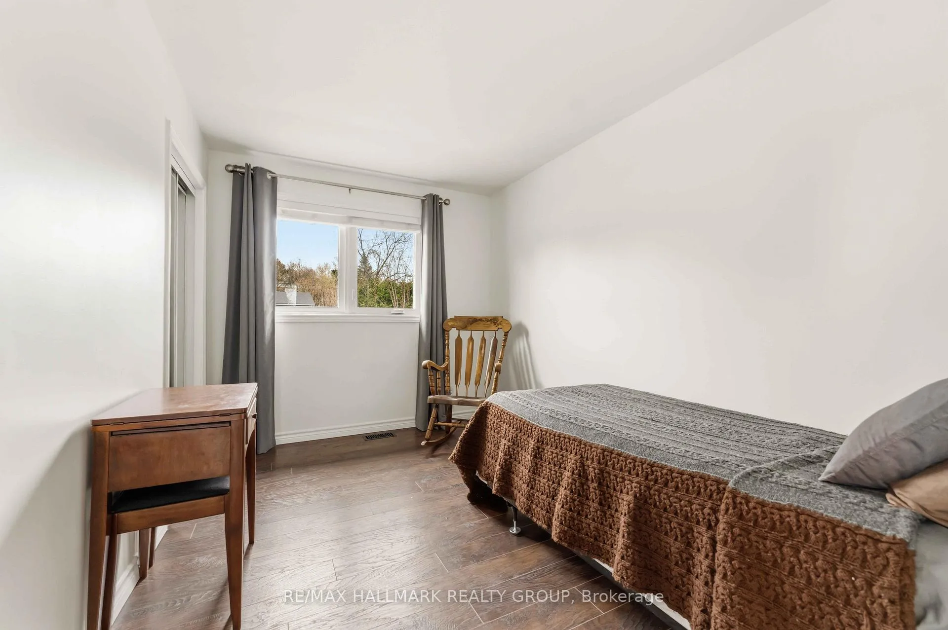 Photo 23 of 6321 Lumberman Way, Ottawa, Convent Glen South — HOMEH