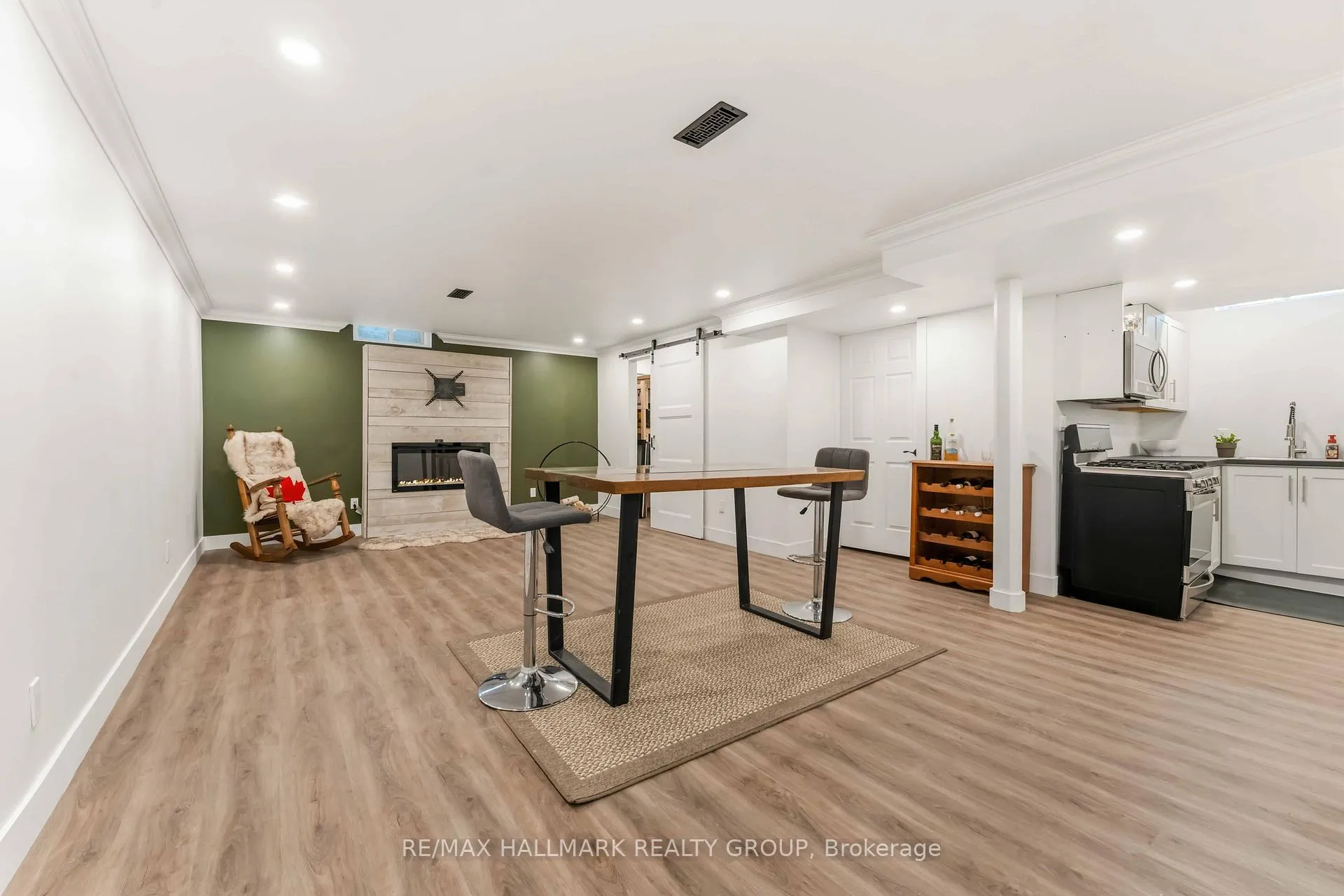 Photo 26 of 6321 Lumberman Way, Ottawa, Convent Glen South — HOMEH