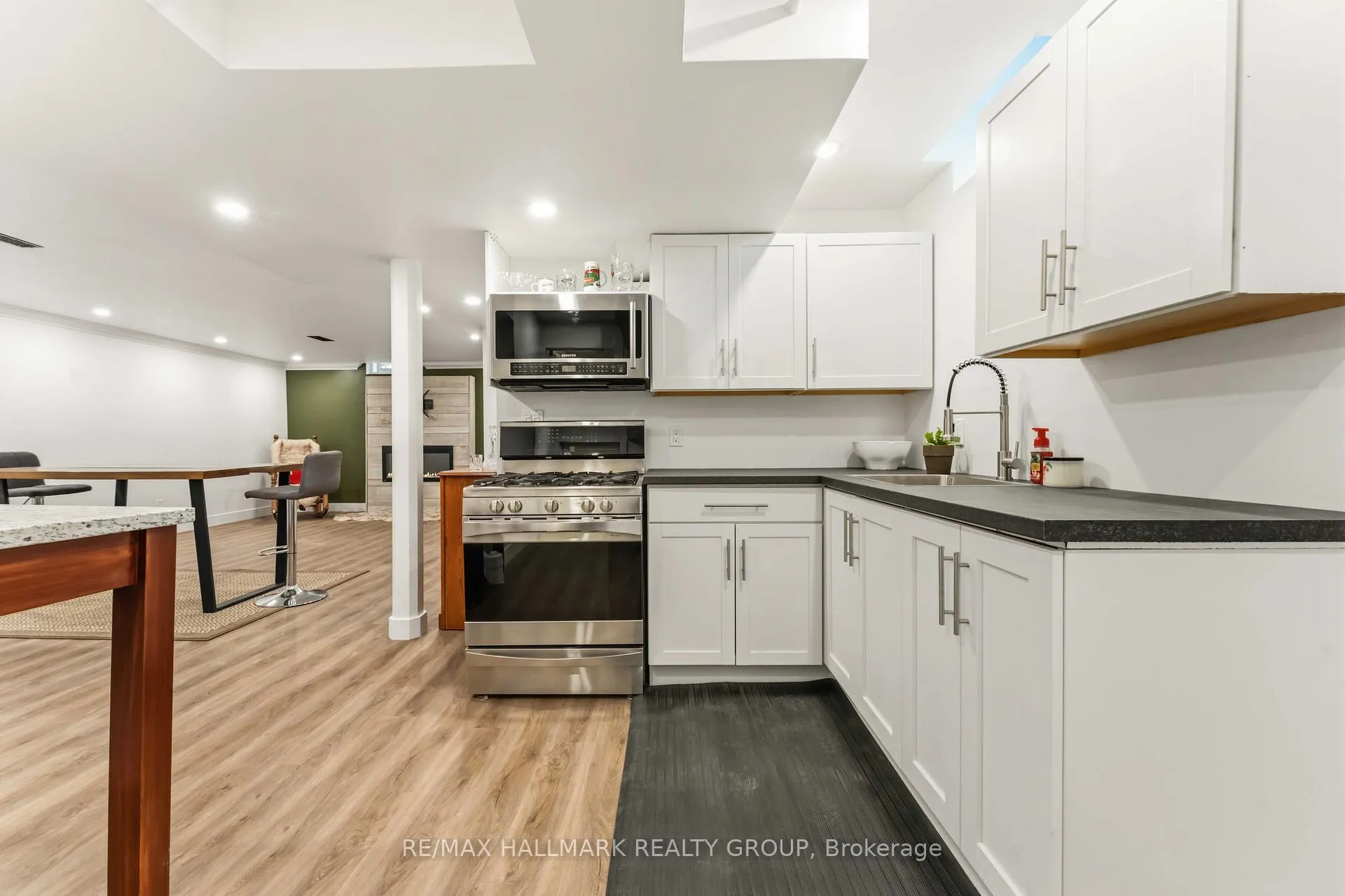 Photo 28 of 6321 Lumberman Way, Ottawa, Convent Glen South — HOMEH