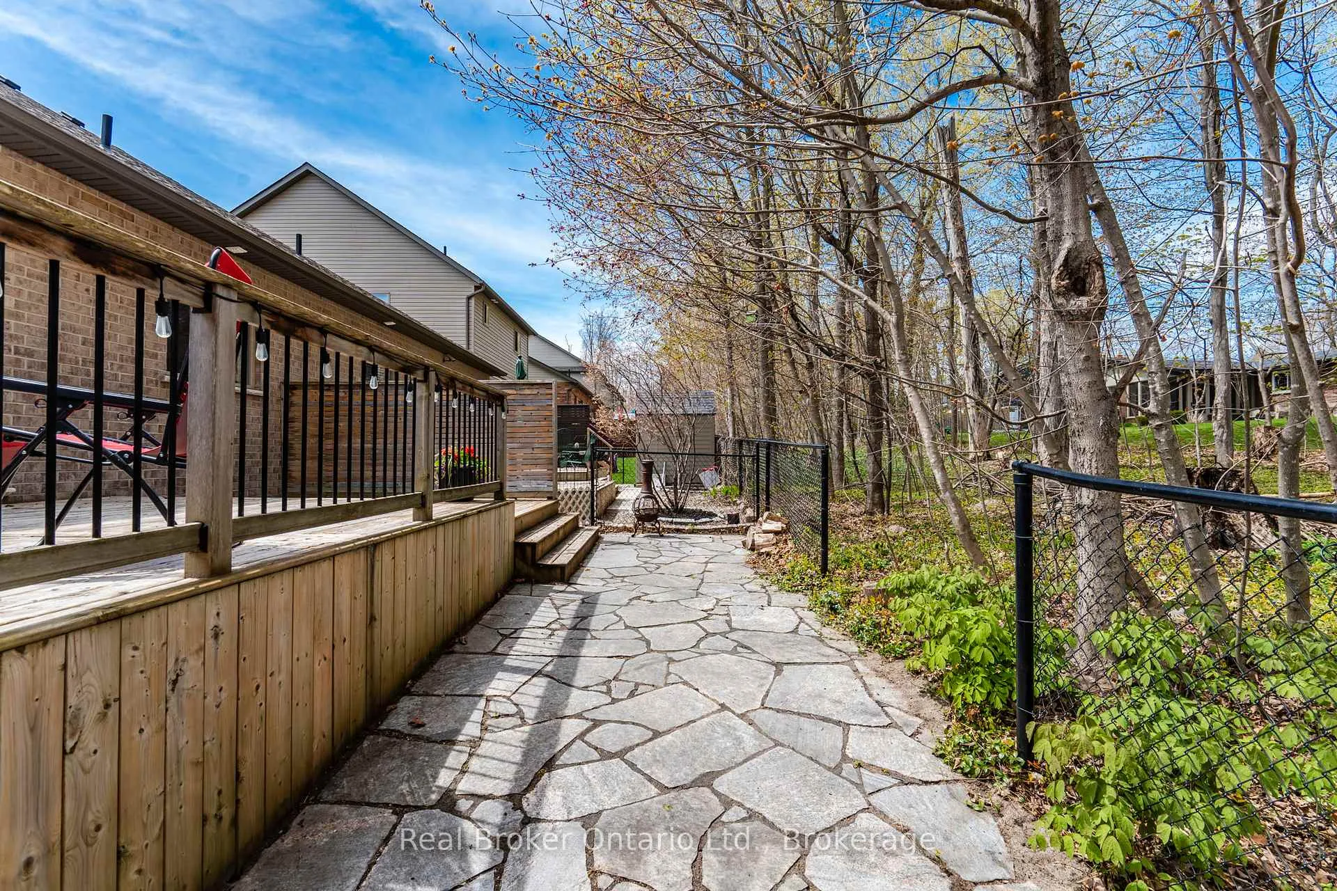 Photo 20 of 1024 Cook Drive, Midland — HOMEH