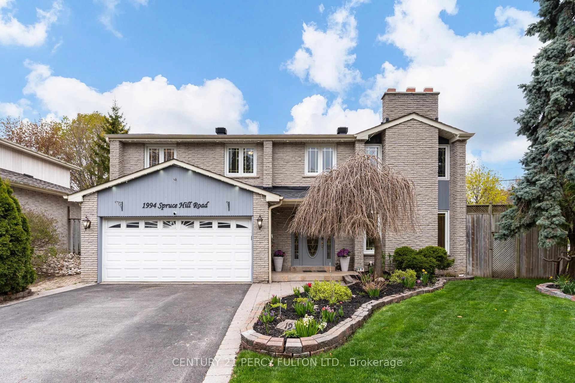 Photo 2 of 1994 Spruce Hill Road, Pickering, Dunbarton — HOMEH