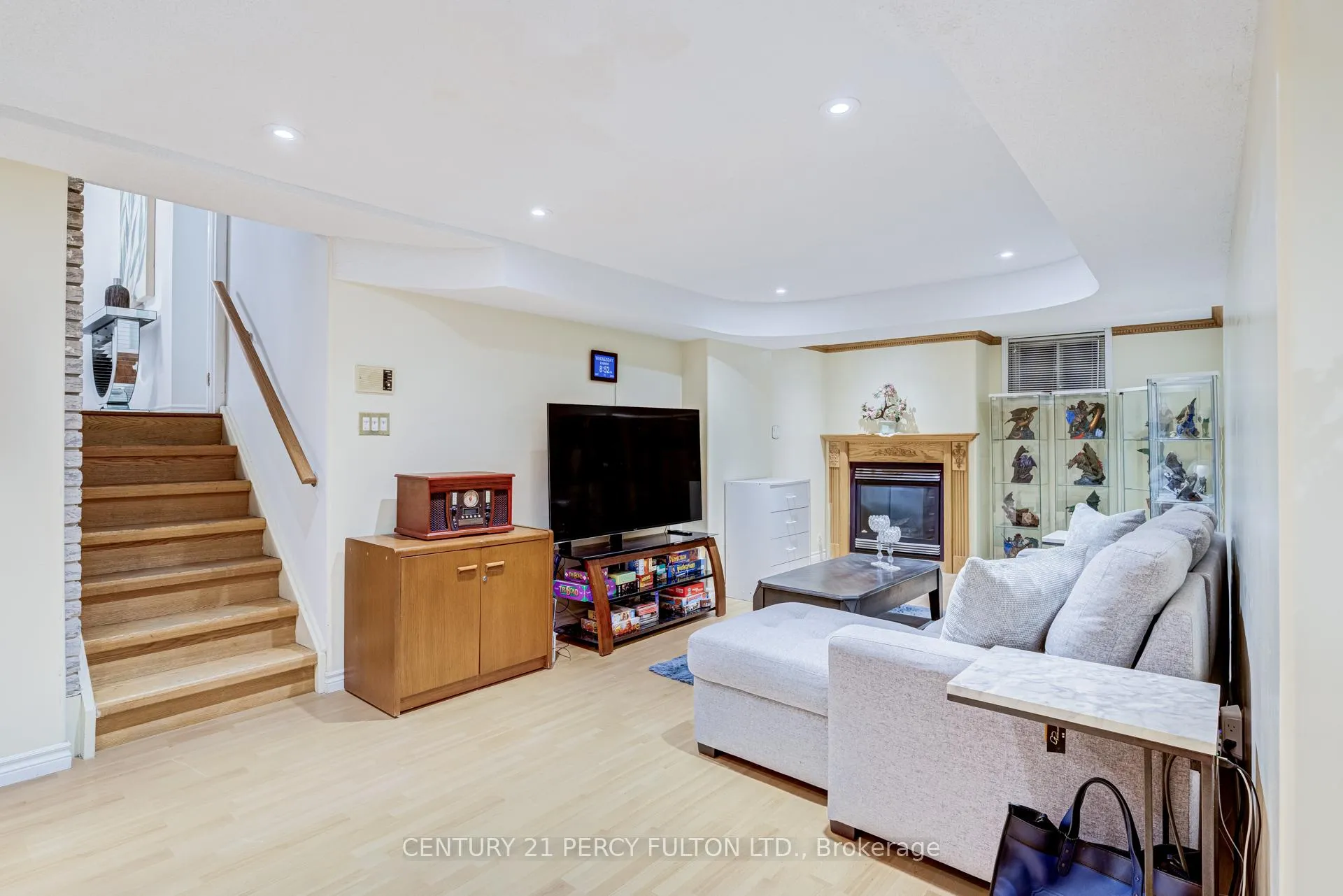 Photo 31 of 1994 Spruce Hill Road, Pickering, Dunbarton — HOMEH