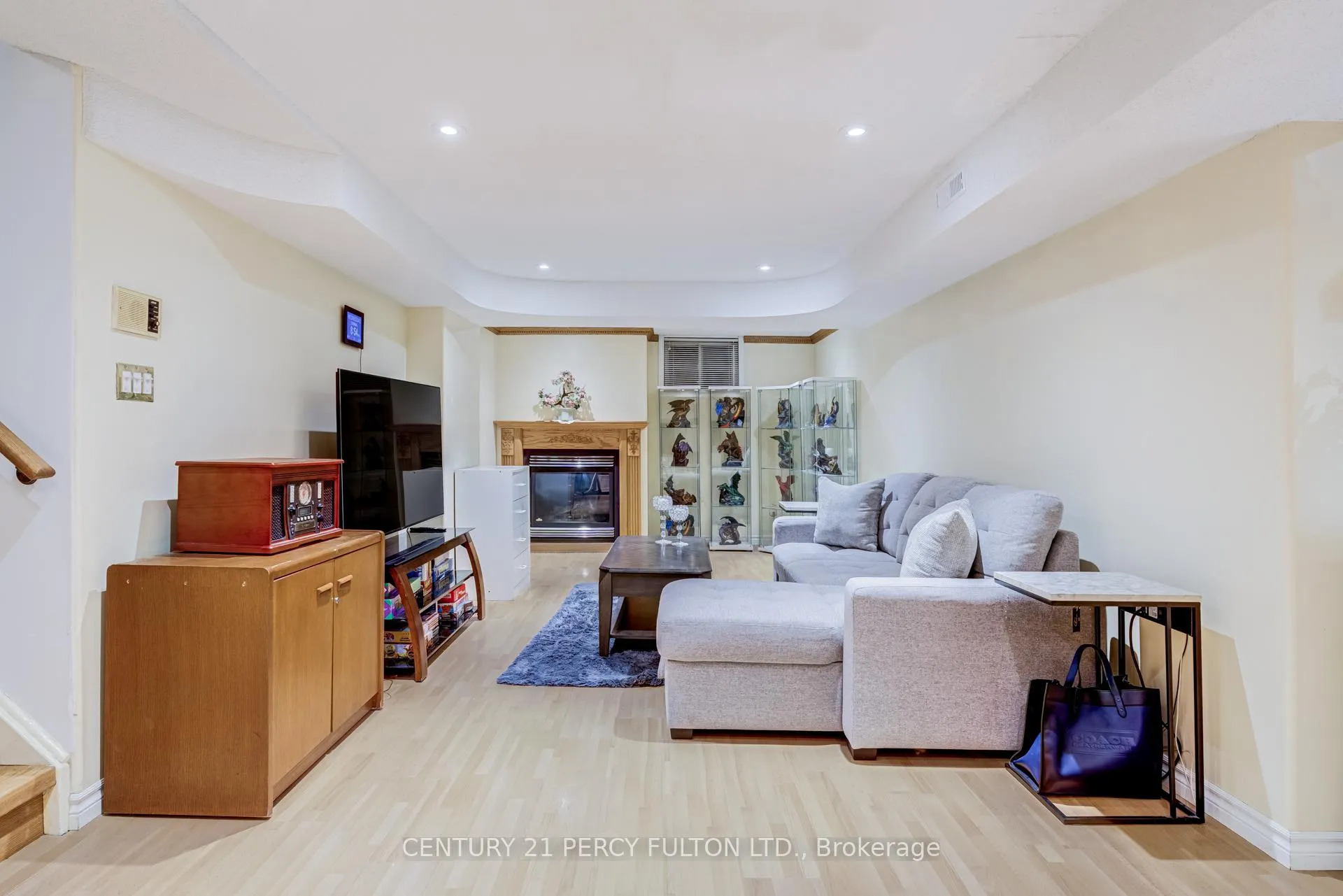 Photo 33 of 1994 Spruce Hill Road, Pickering, Dunbarton — HOMEH