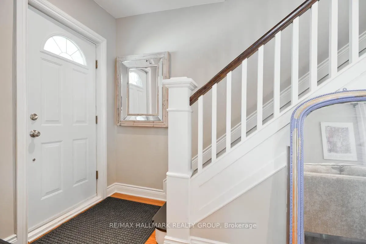 Photo 3 of 118 Caroline Avenue, Ottawa, Ottawa West — HOMEH