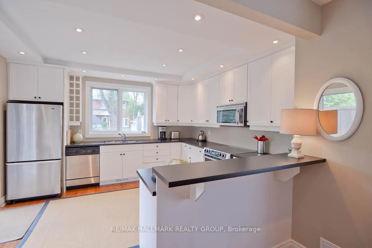 Photo 8 of 118 Caroline Avenue, Ottawa, Ottawa West — HOMEH