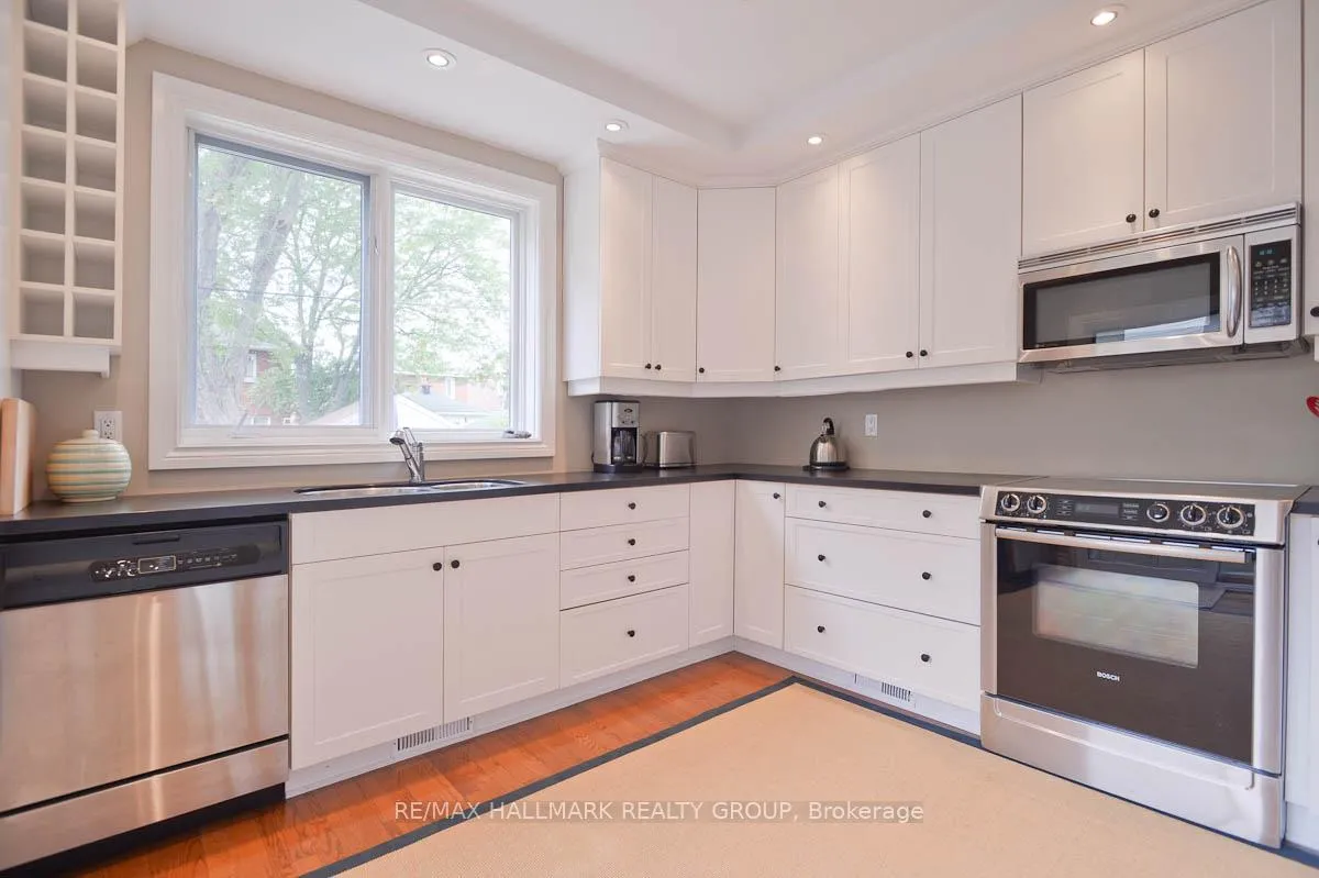 Photo 9 of 118 Caroline Avenue, Ottawa, Ottawa West — HOMEH