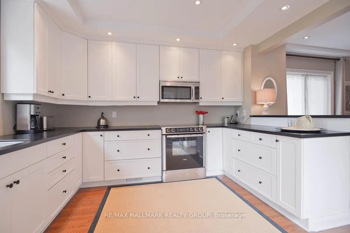 Photo 10 of 118 Caroline Avenue, Ottawa, Ottawa West — HOMEH